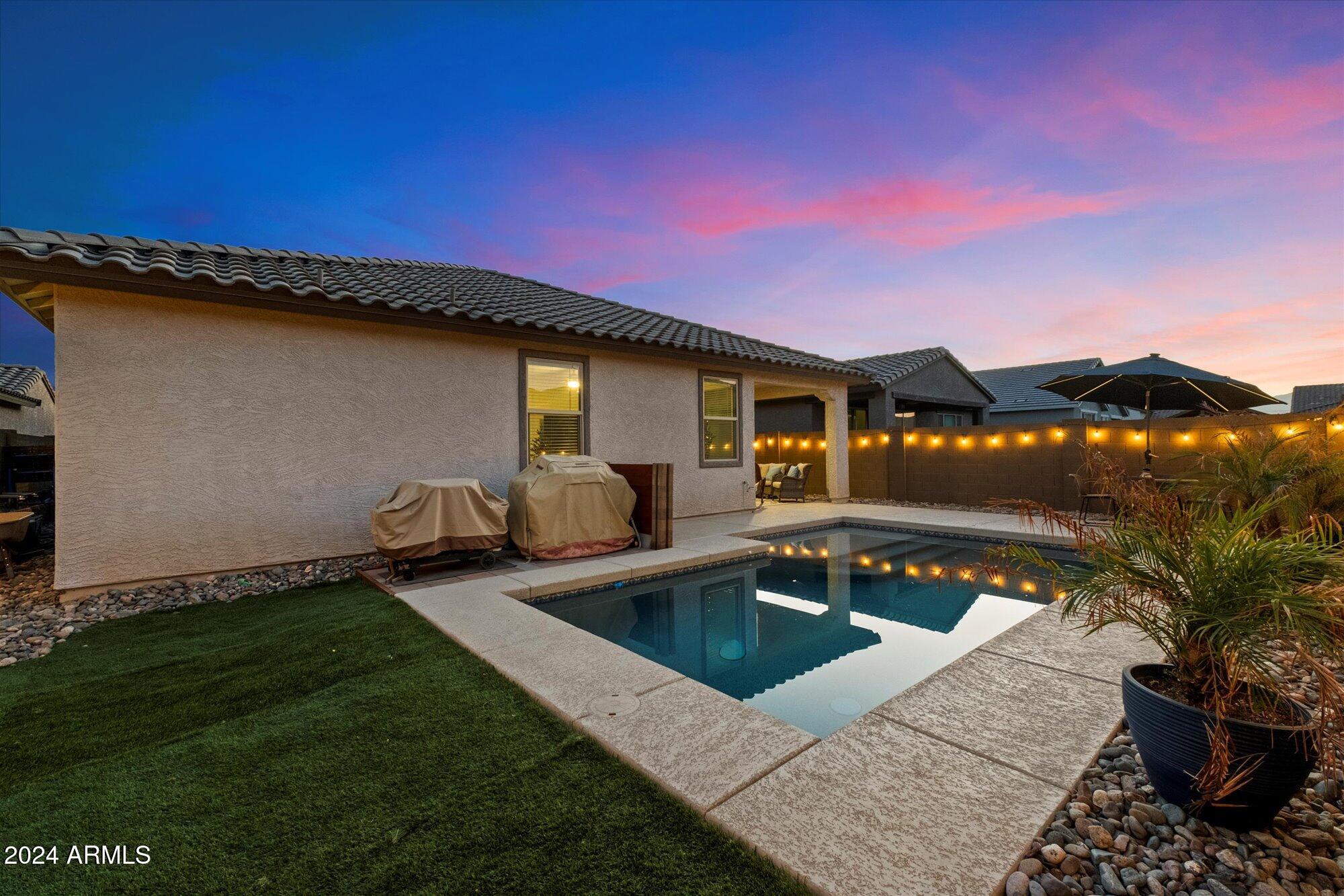 17040 W ECHO Lane