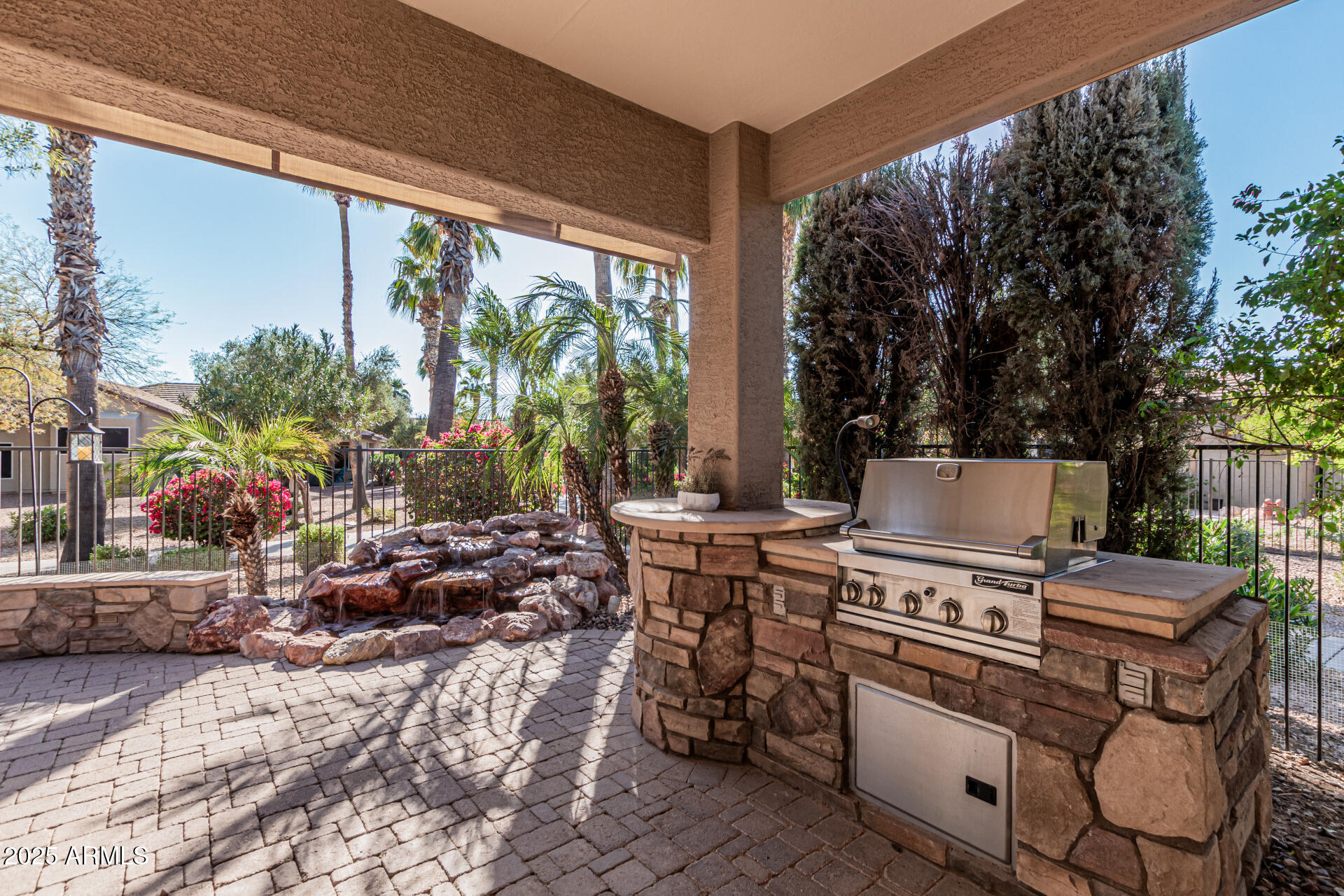 16081 W SHEILA Lane