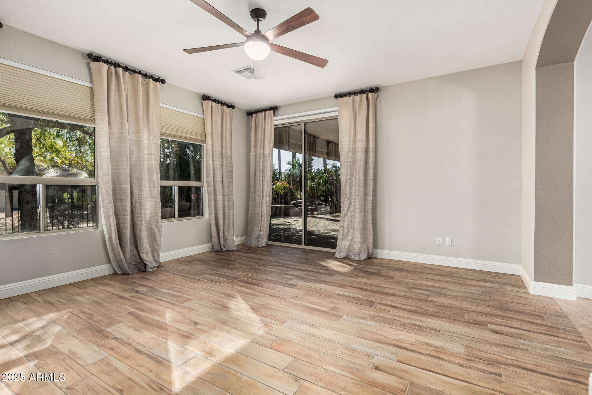 16081 W SHEILA Lane