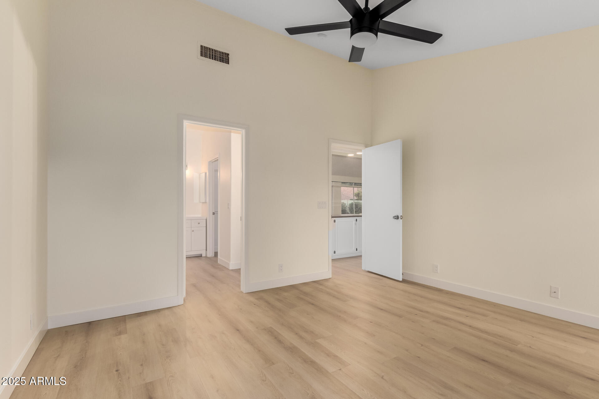 3861 S Acacia Court