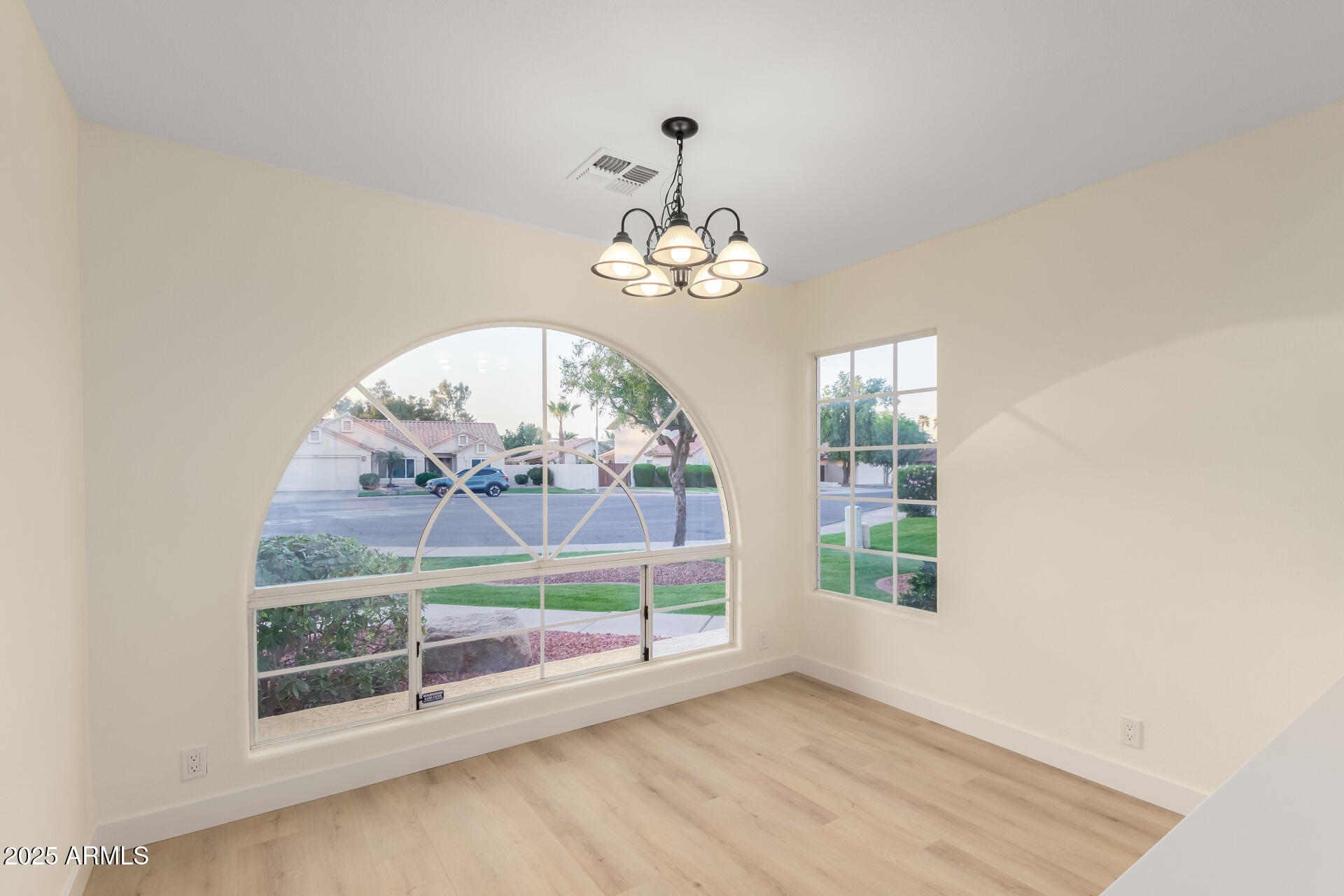 3861 S Acacia Court