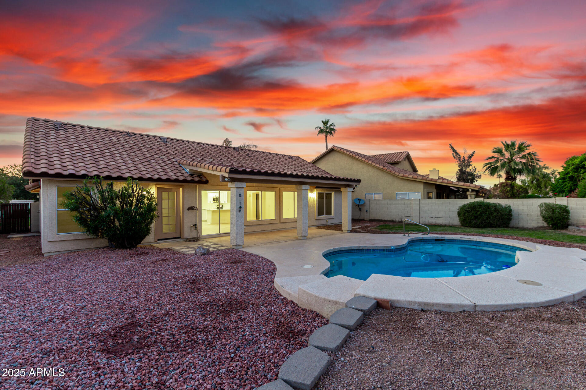 3861 S Acacia Court