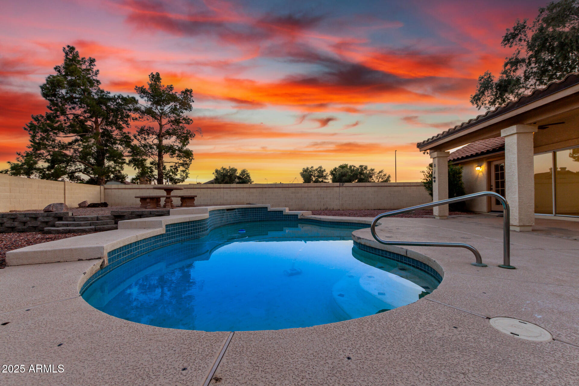 3861 S Acacia Court