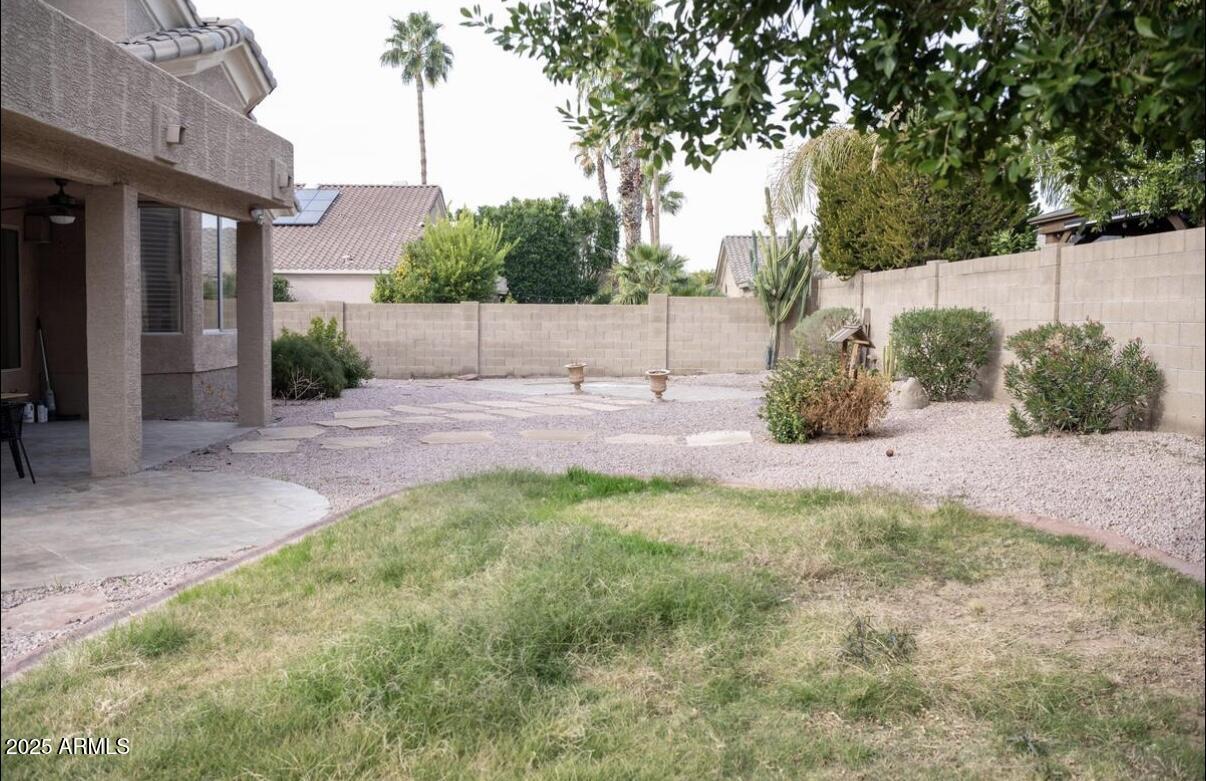 5536 E CAMPO BELLO Drive