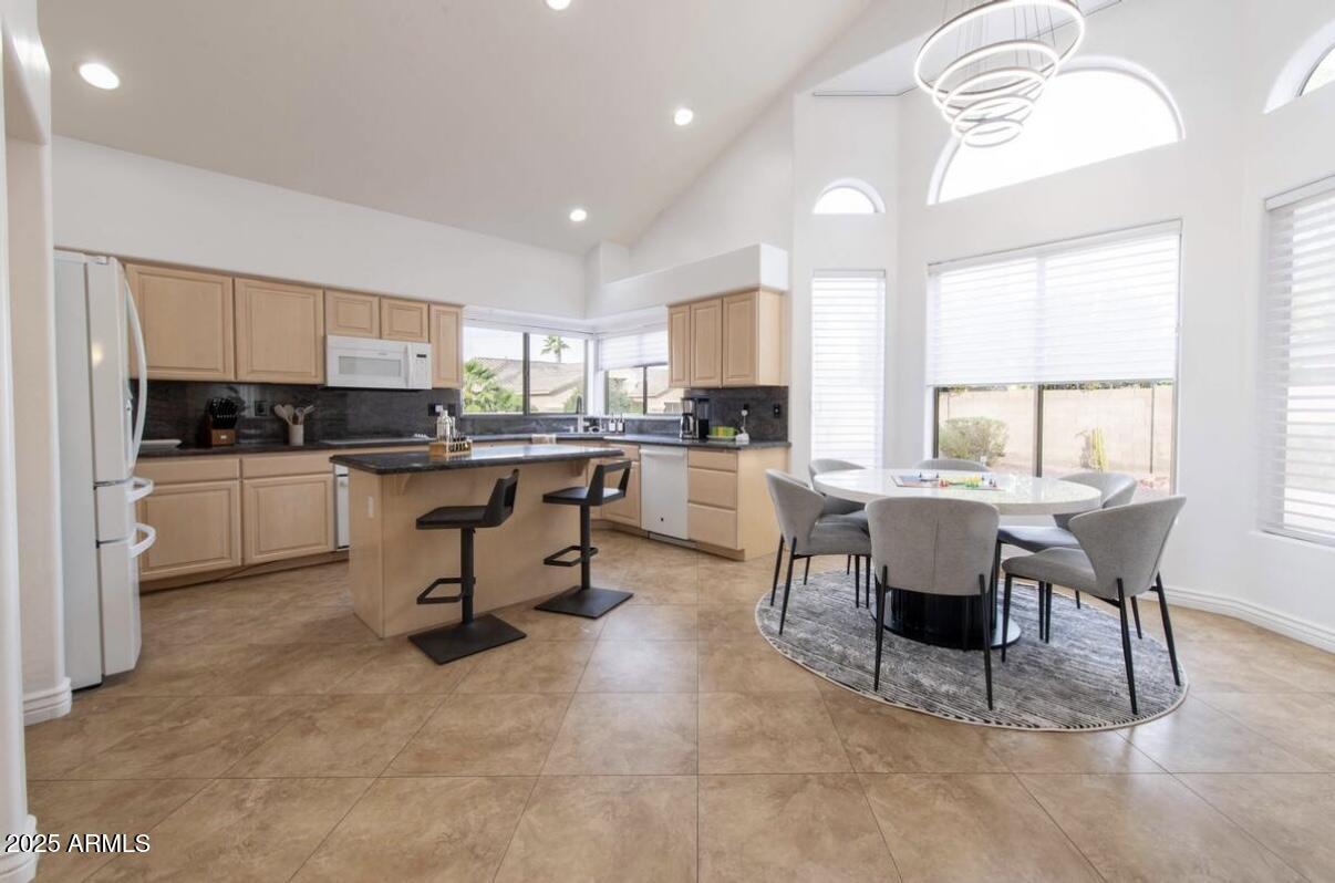5536 E CAMPO BELLO Drive