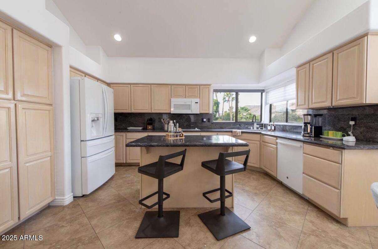5536 E CAMPO BELLO Drive