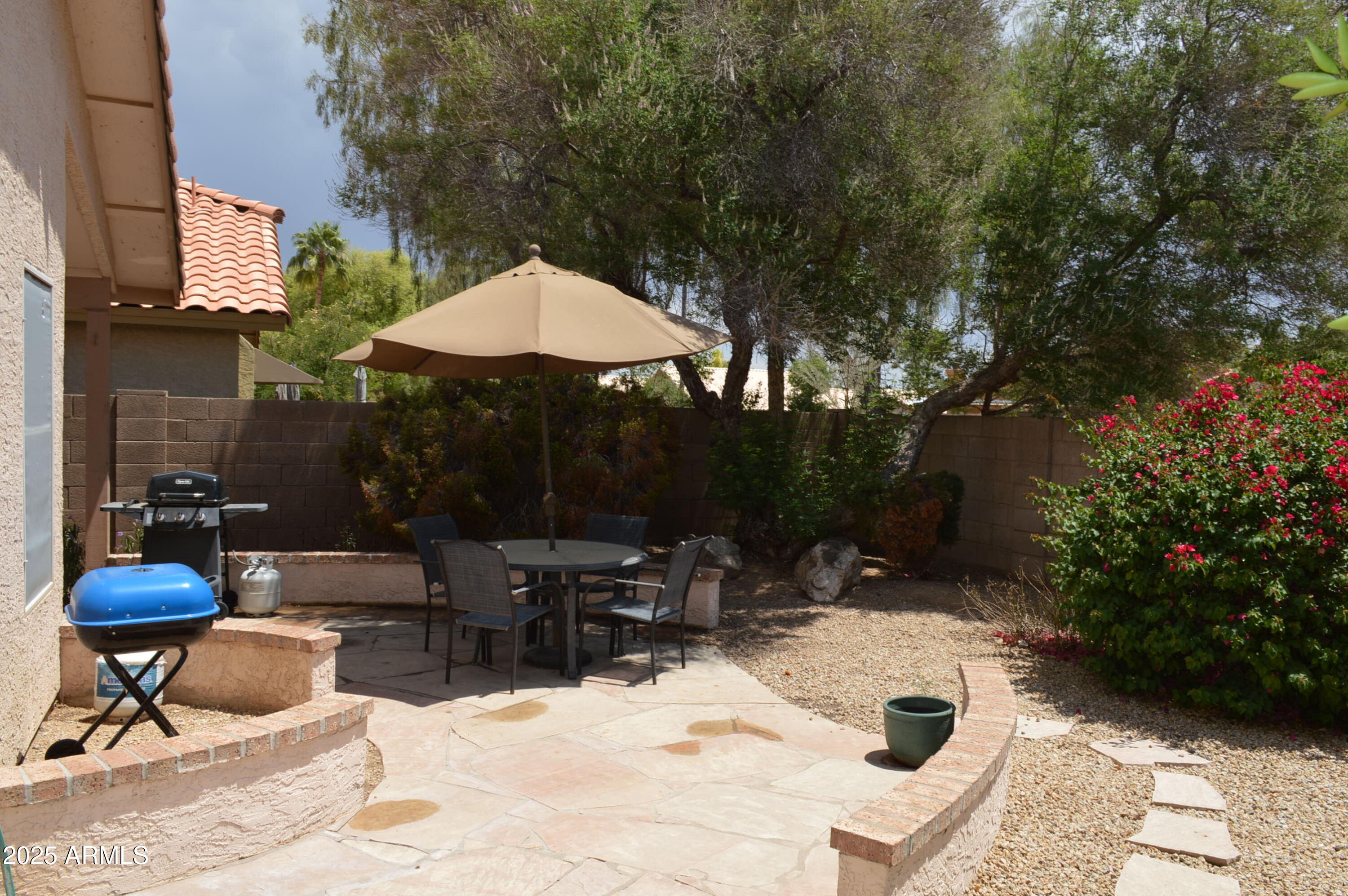 1199 W JEANINE Drive