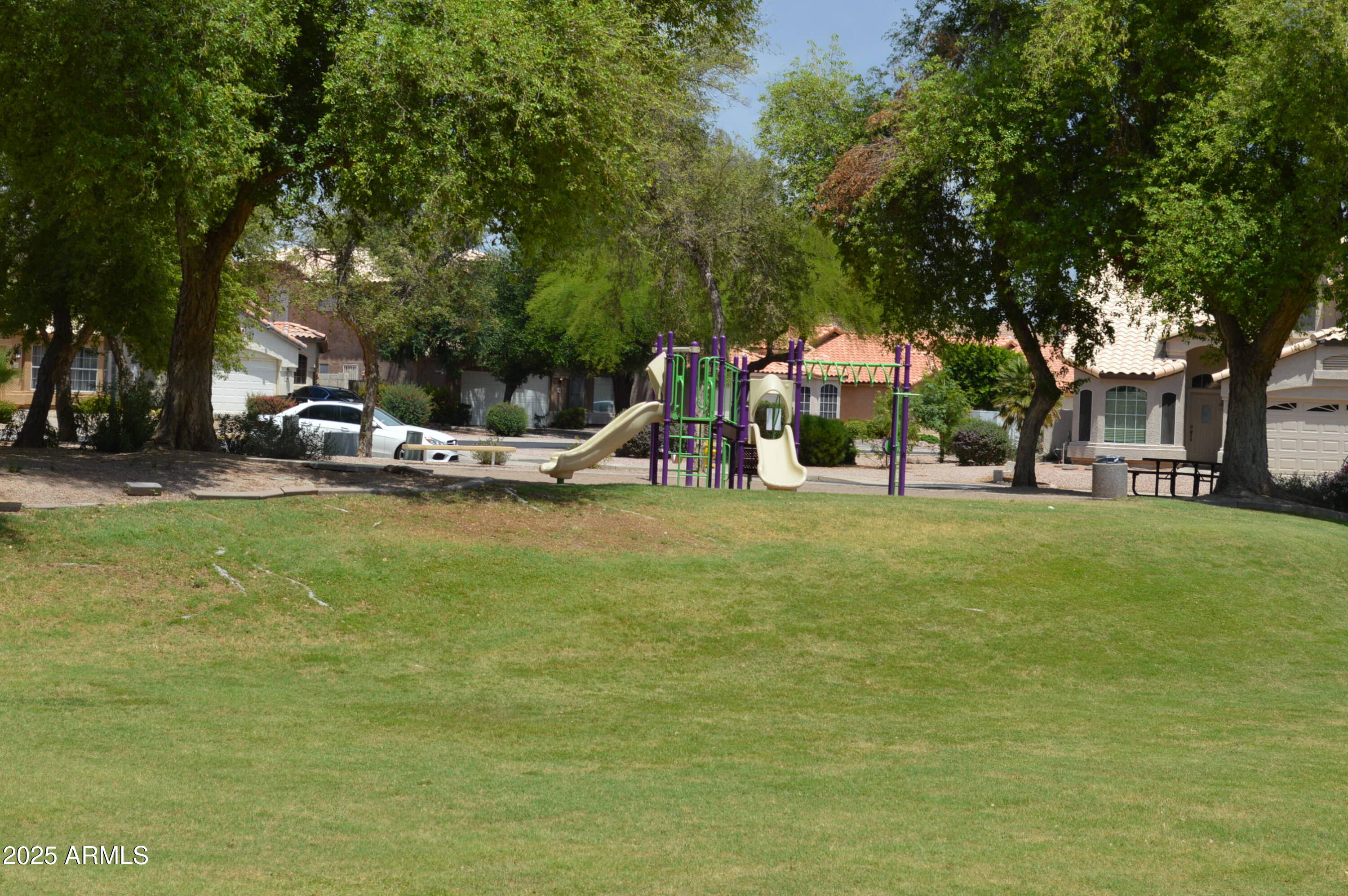1199 W JEANINE Drive
