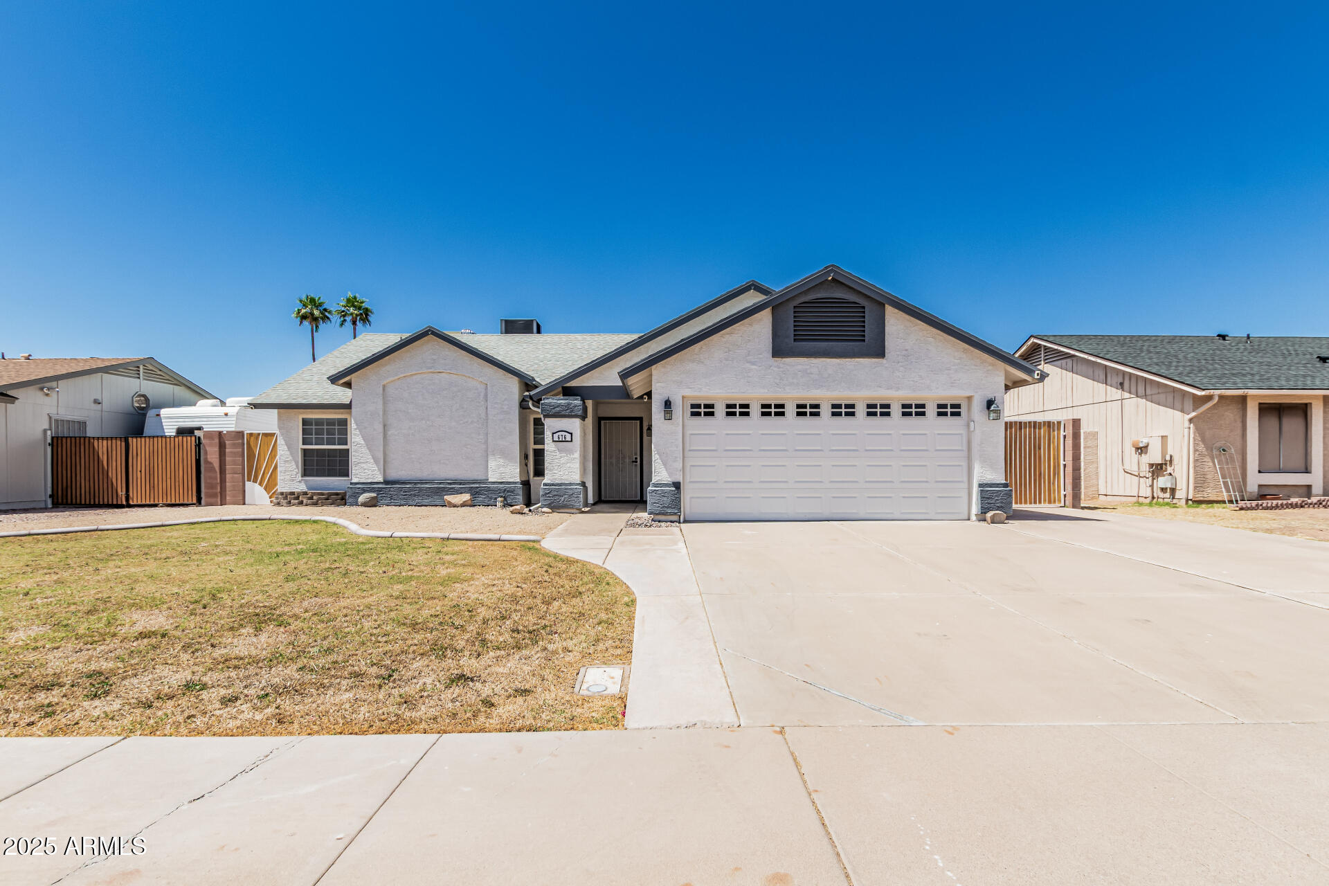 676 W Shawnee Drive