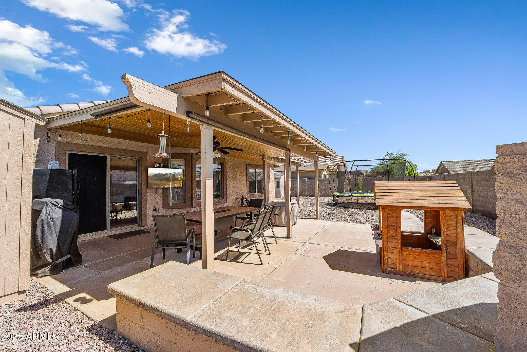 7605 E DES MOINES Circle