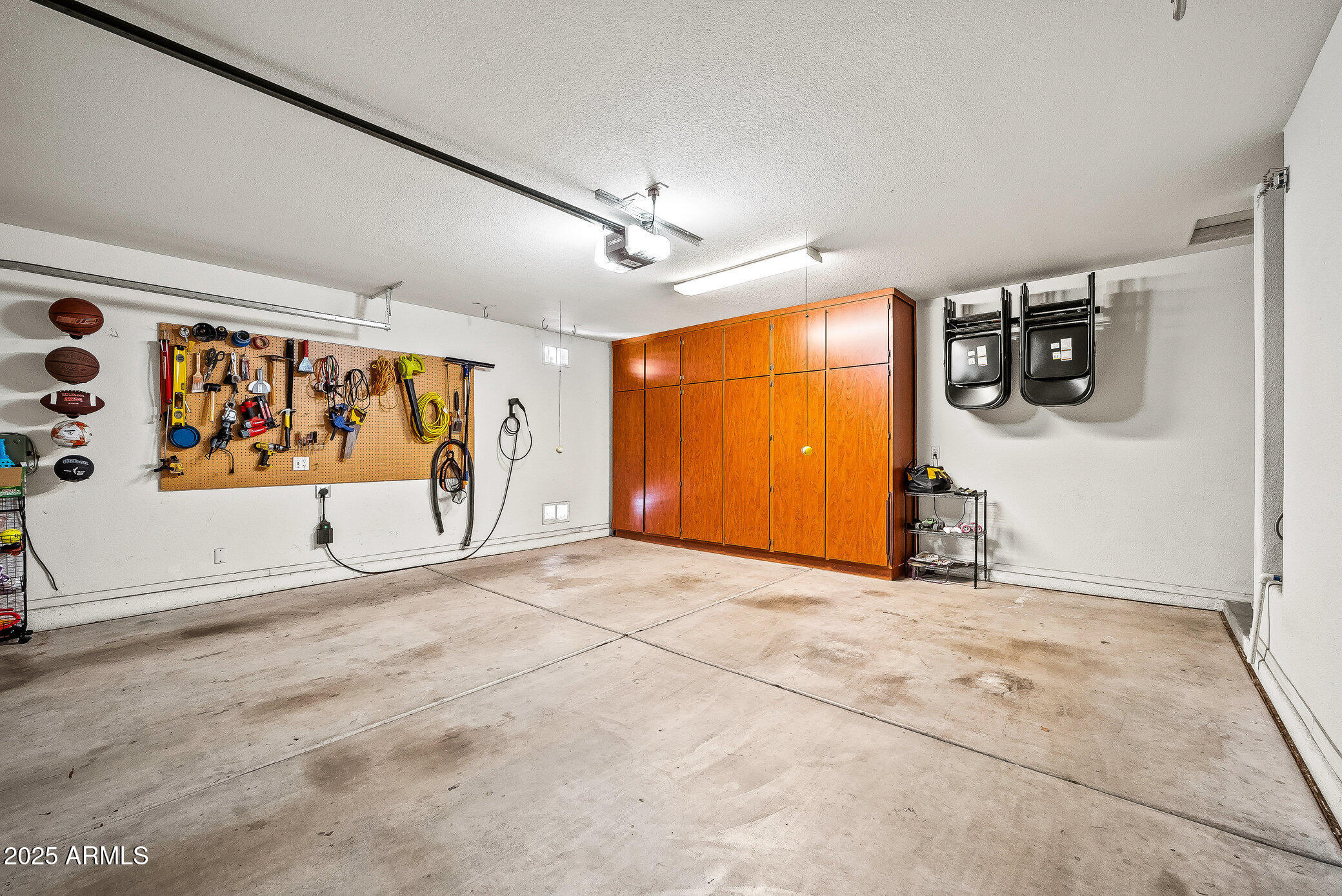 7605 E DES MOINES Circle