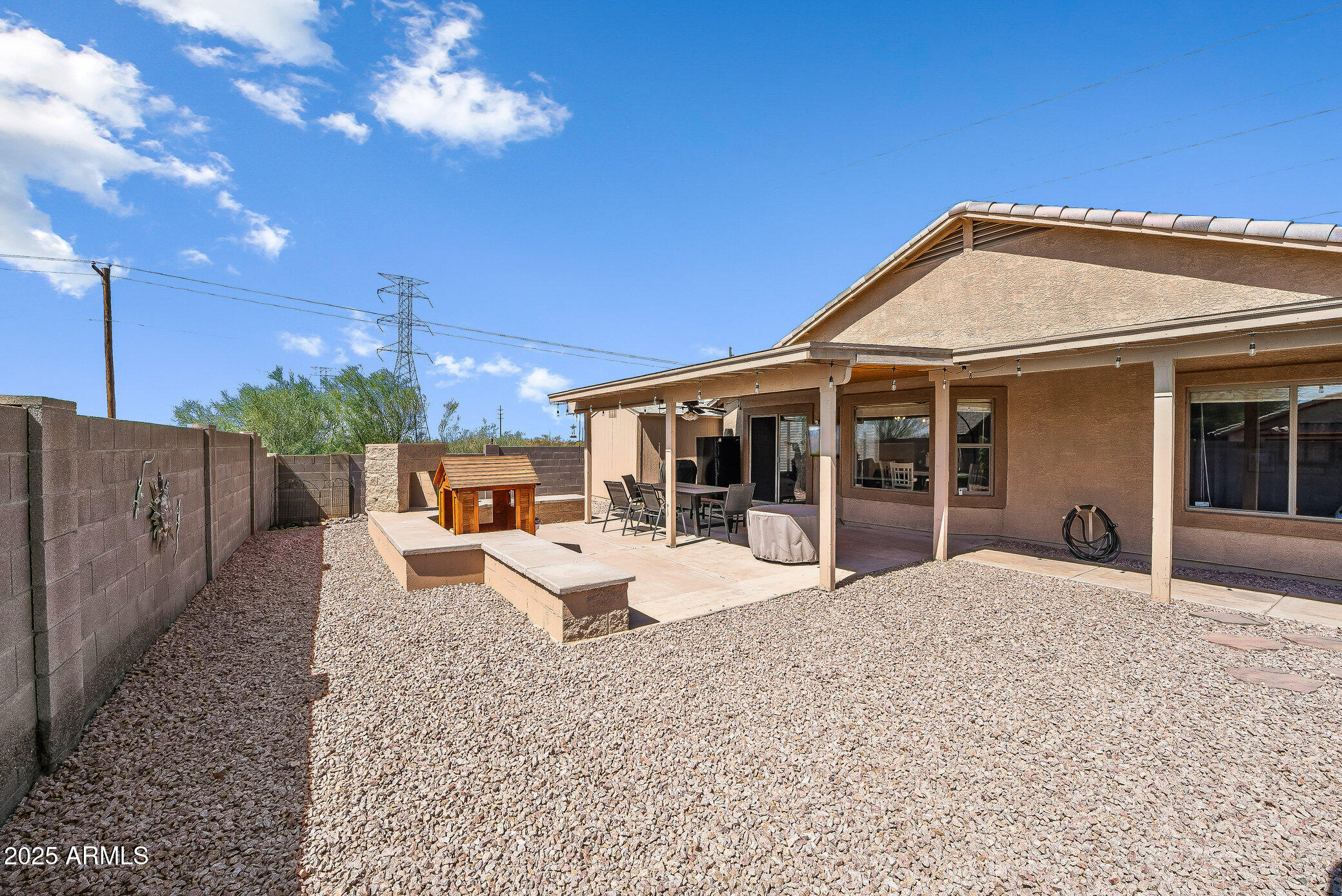 7605 E DES MOINES Circle