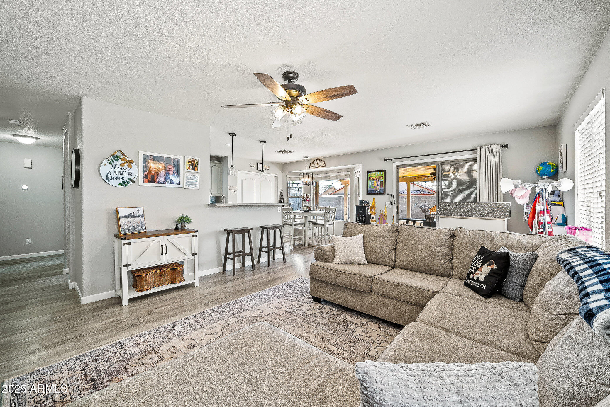 7605 E DES MOINES Circle