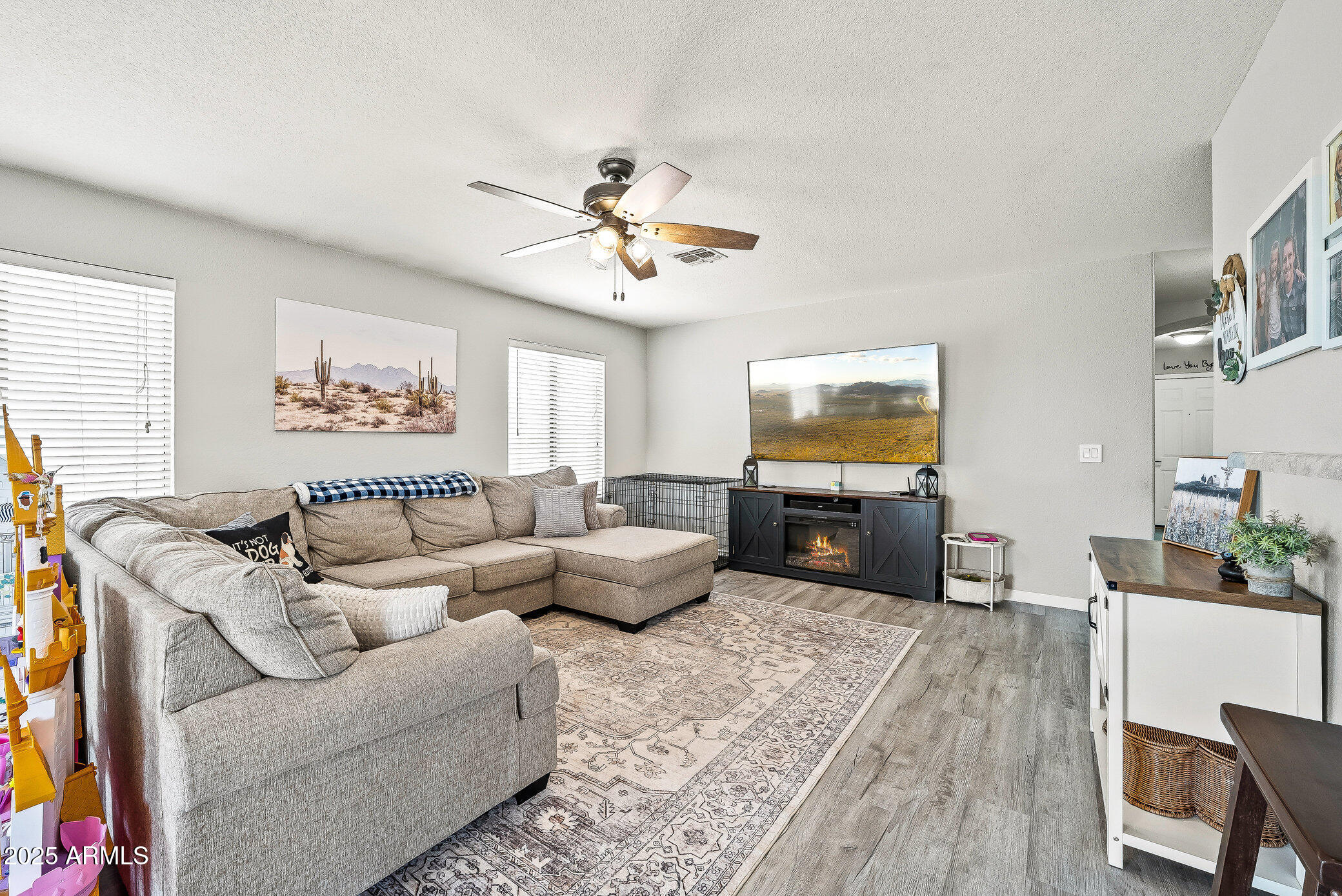 7605 E DES MOINES Circle