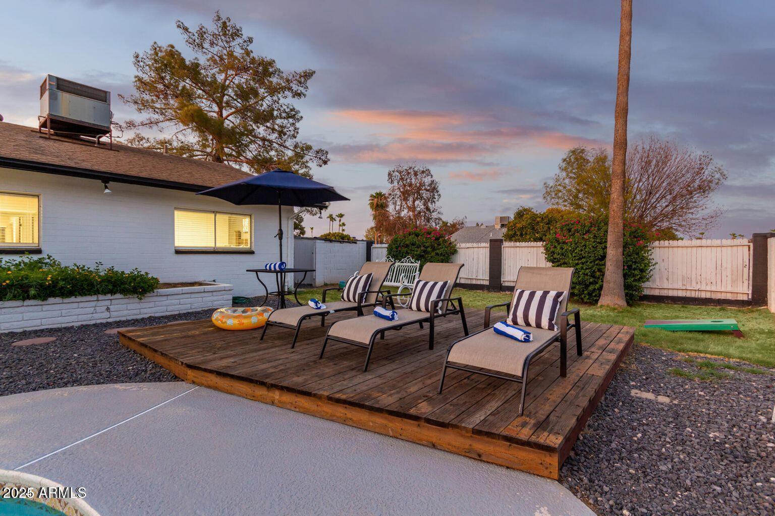 2939 E CORRINE Drive