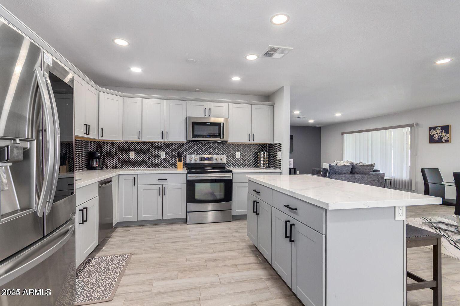 2939 E CORRINE Drive