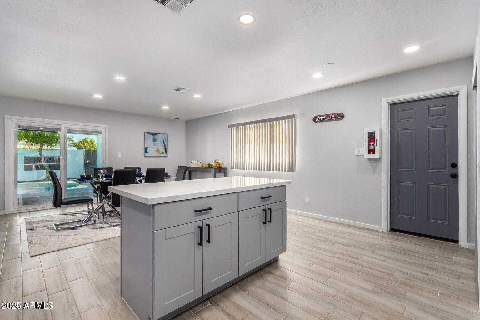 2939 E CORRINE Drive