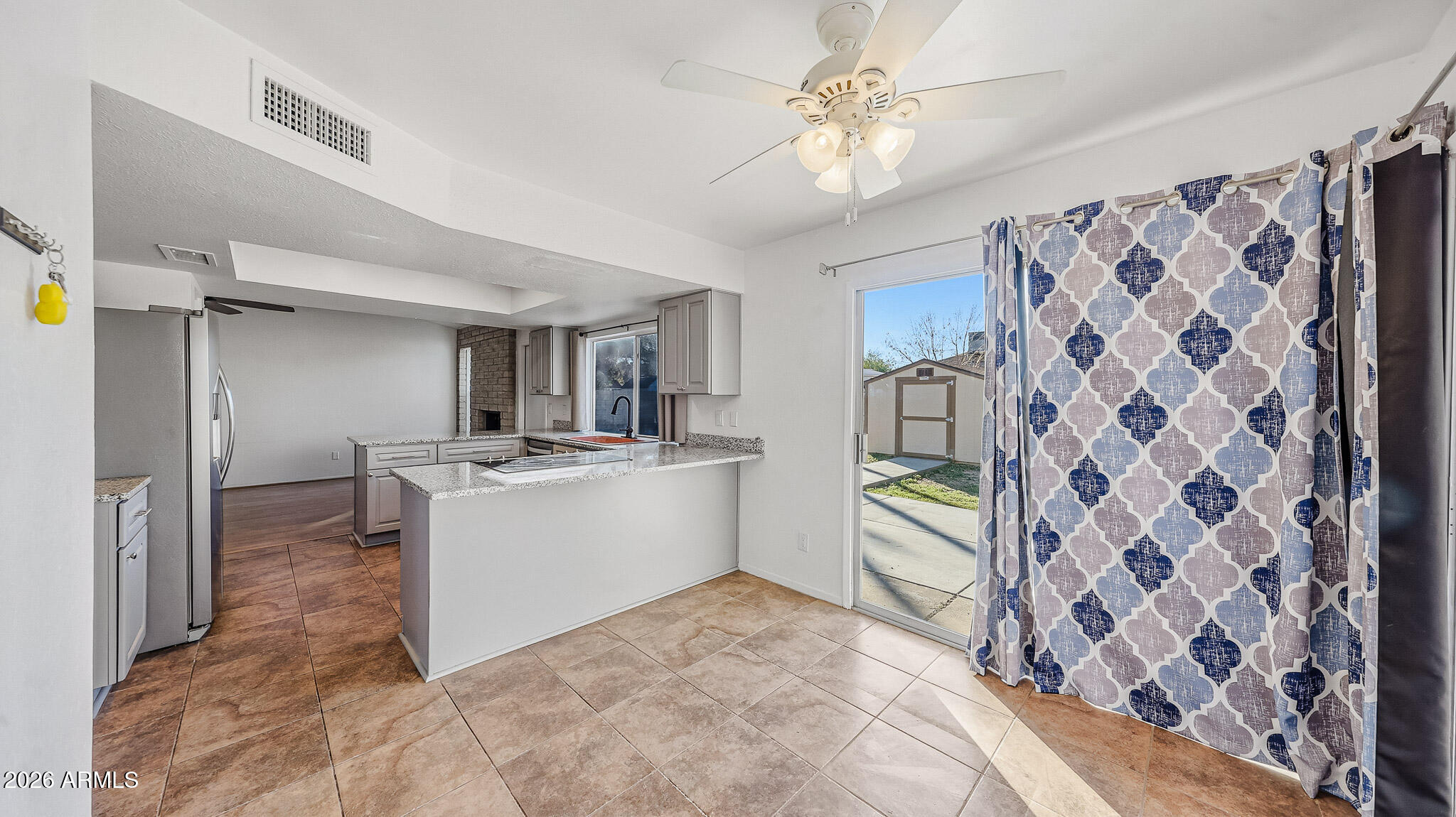 6233 W DESERT HILLS Drive