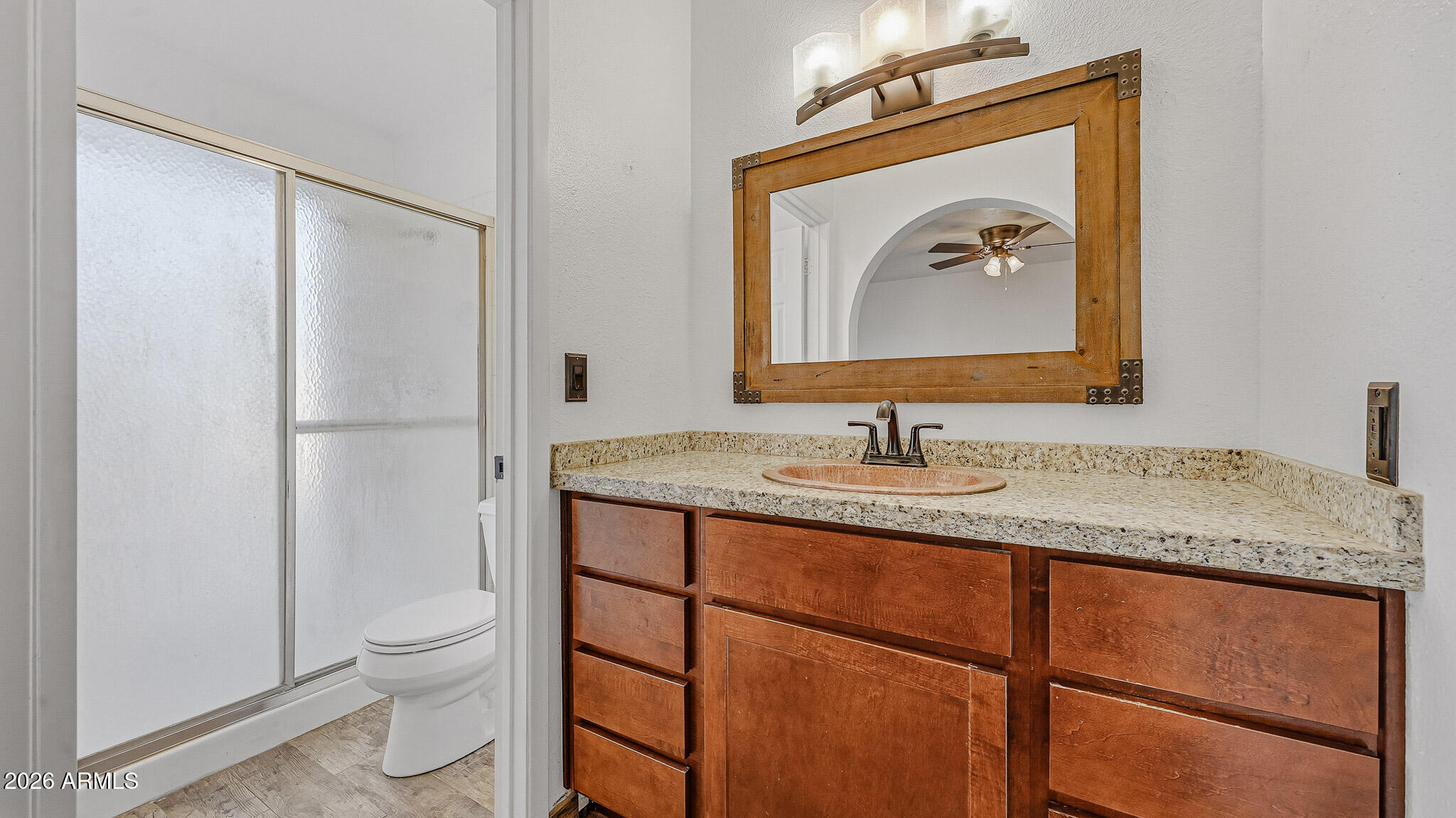 6233 W DESERT HILLS Drive