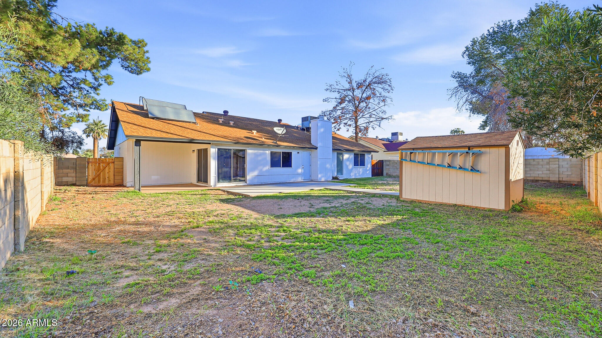 6233 W DESERT HILLS Drive