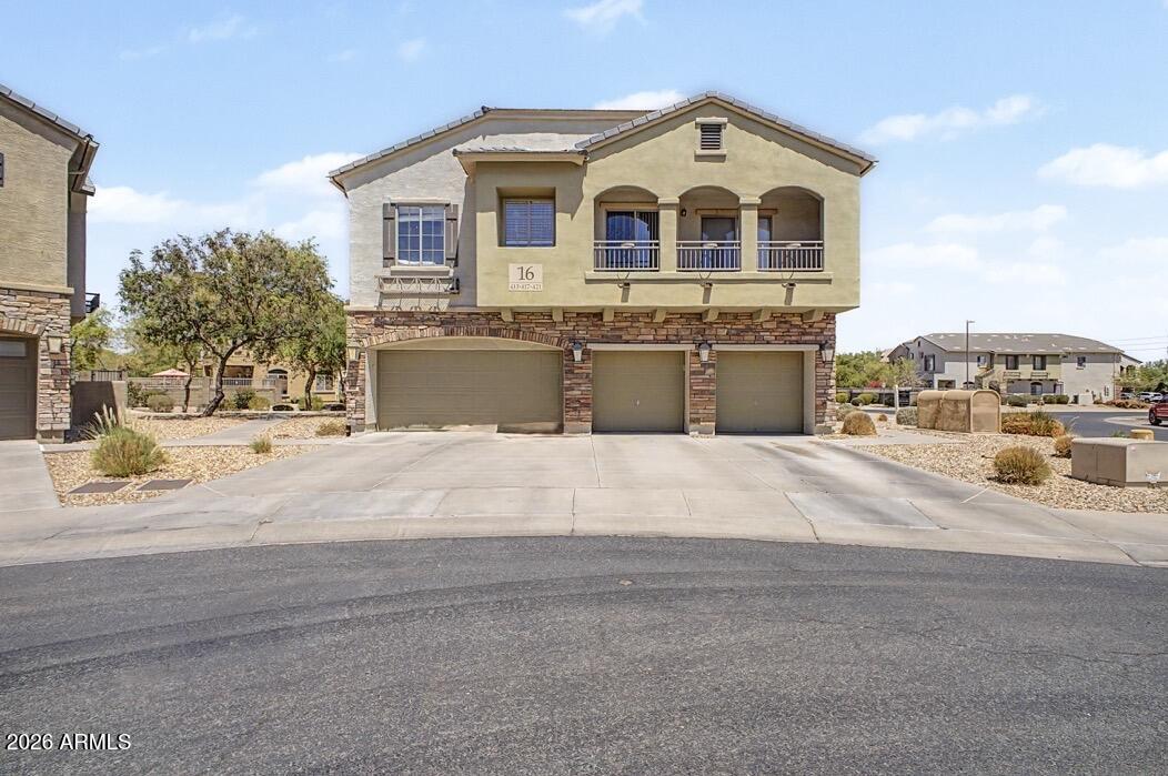 417 N 168TH Lane