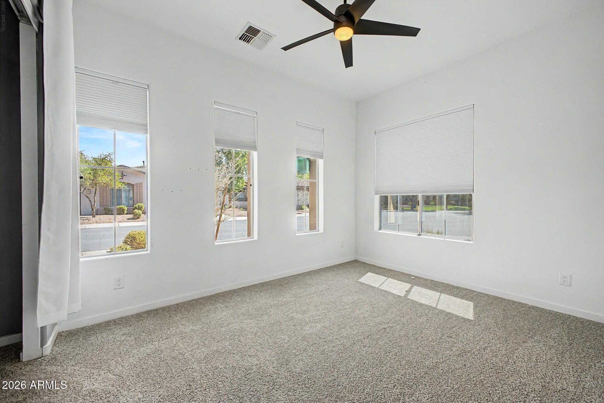 1902 E Desert Lane
