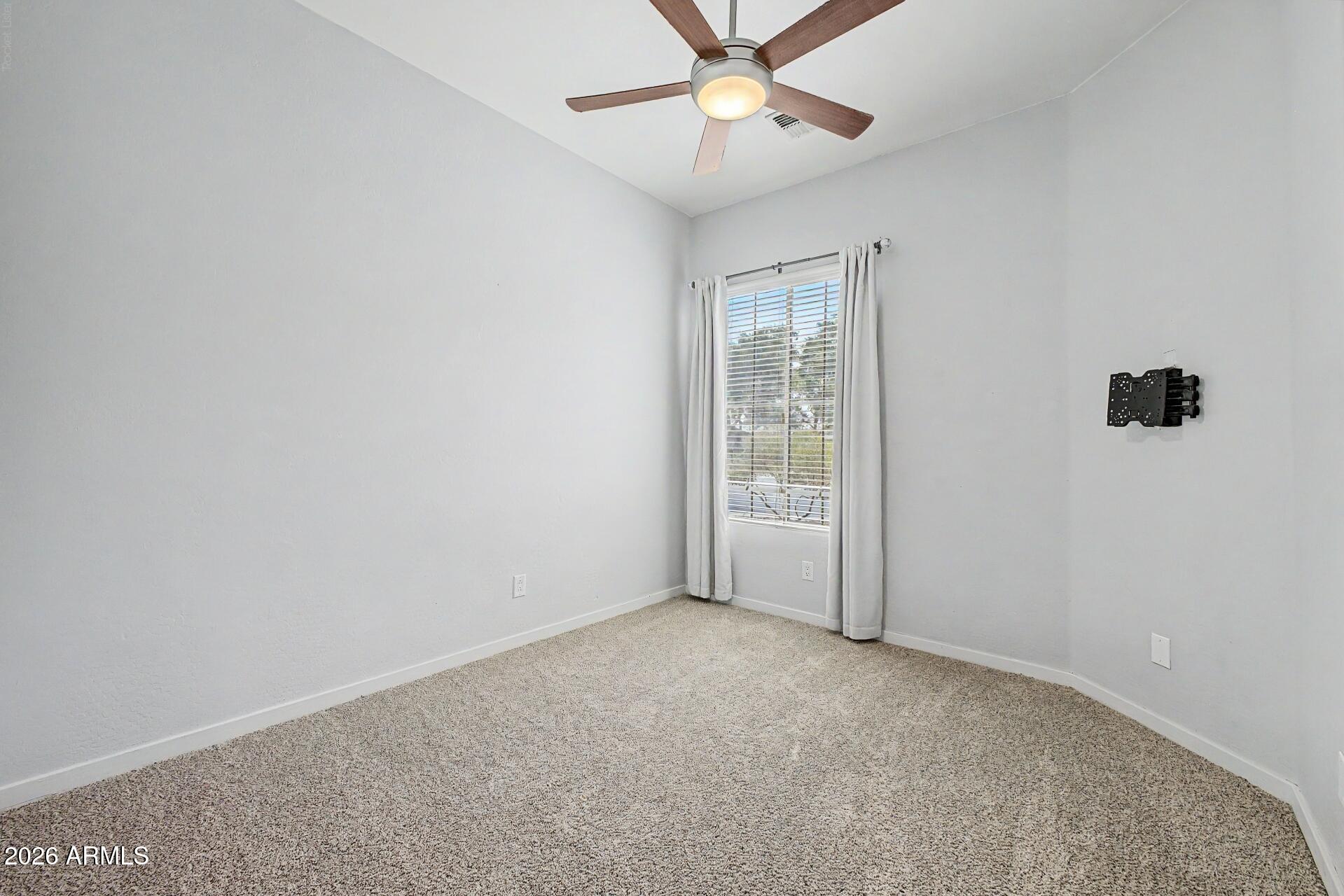 1902 E Desert Lane