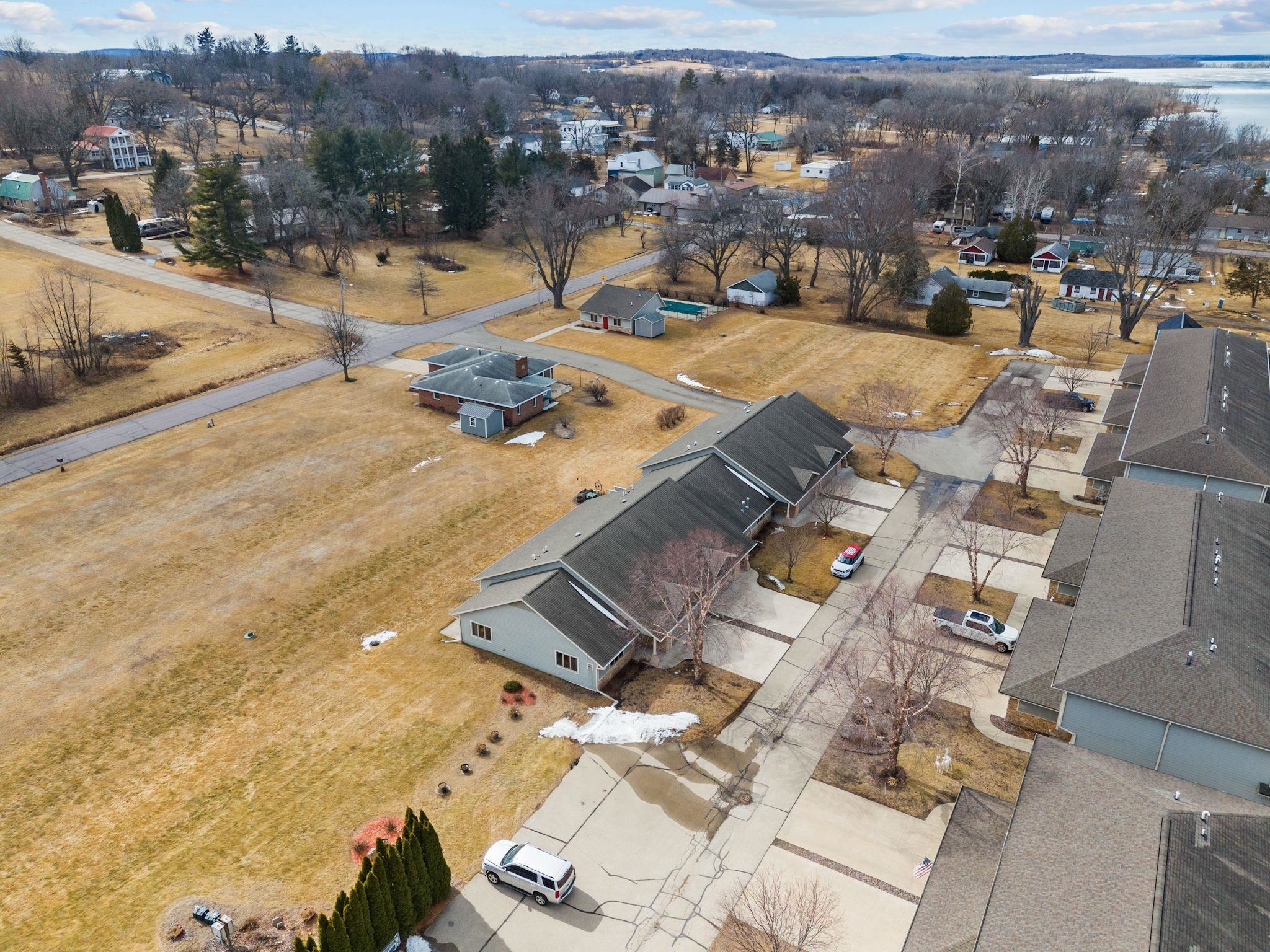 178 E Front Street Unit: 44
