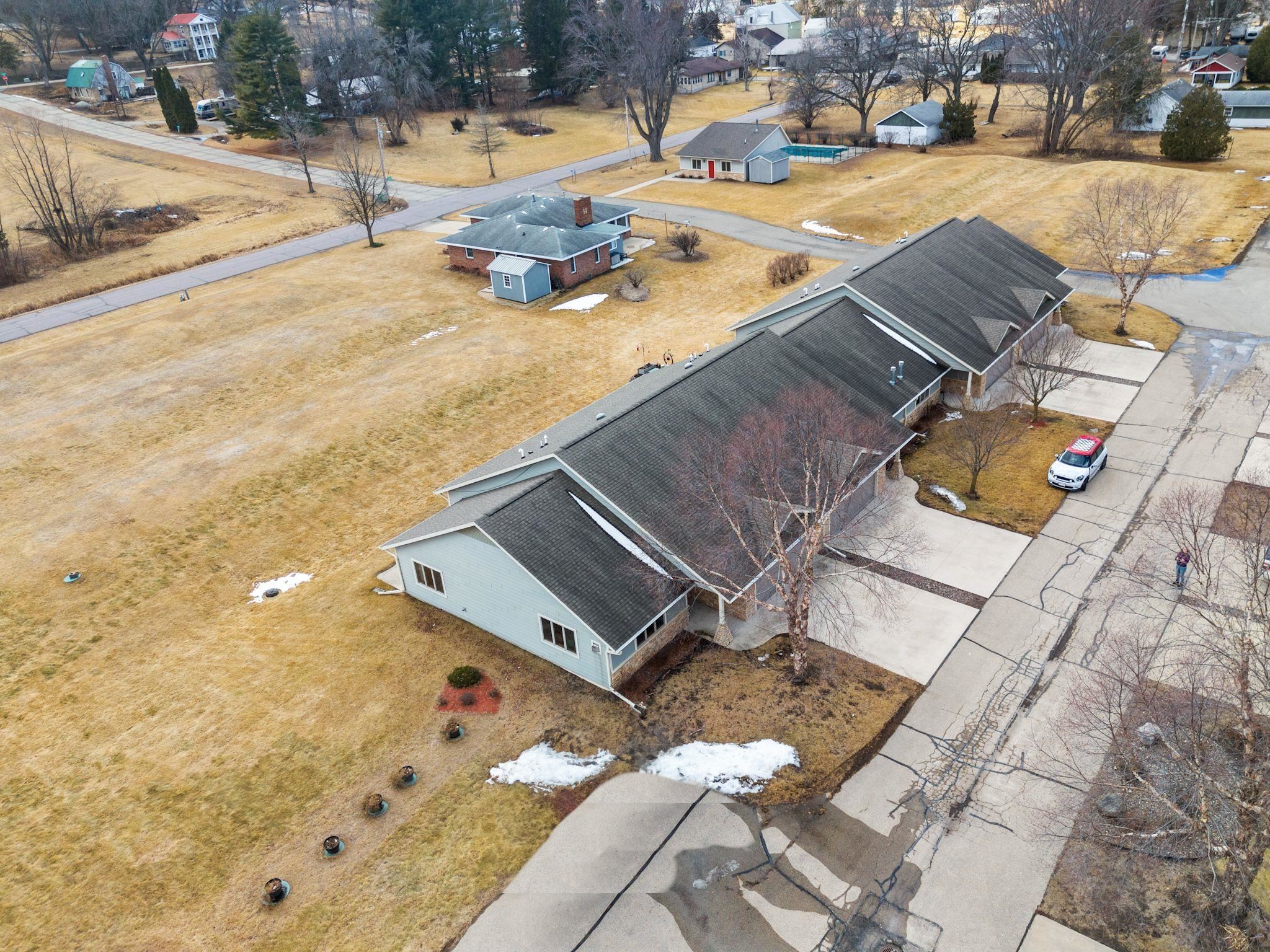 178 E Front Street Unit: 44