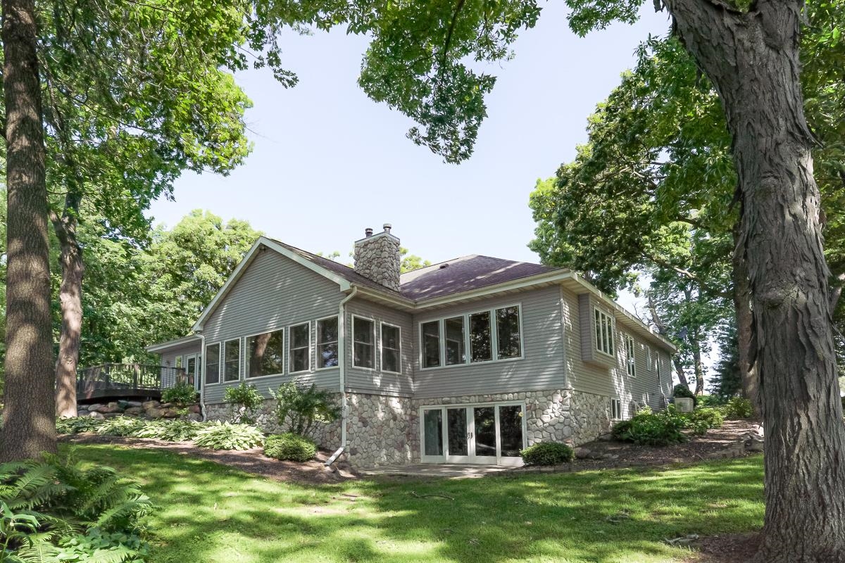 W1965 Twin Lakes Road