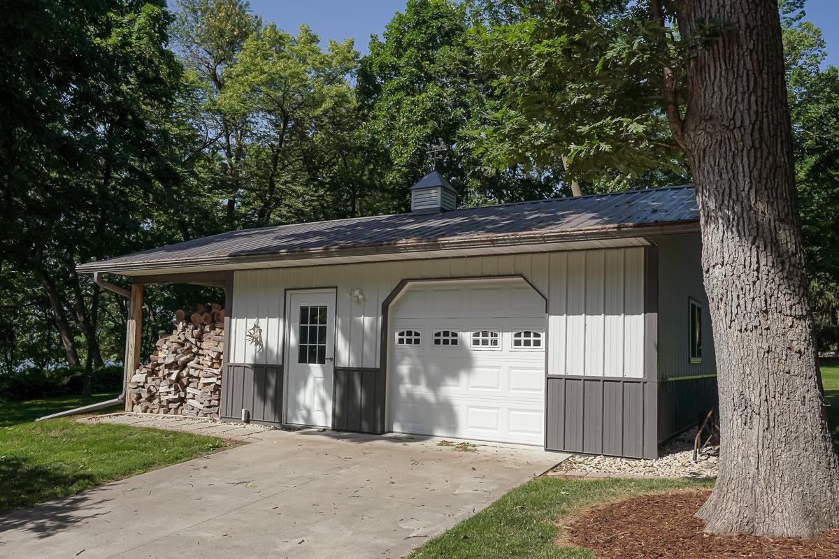 W1965 Twin Lakes Road