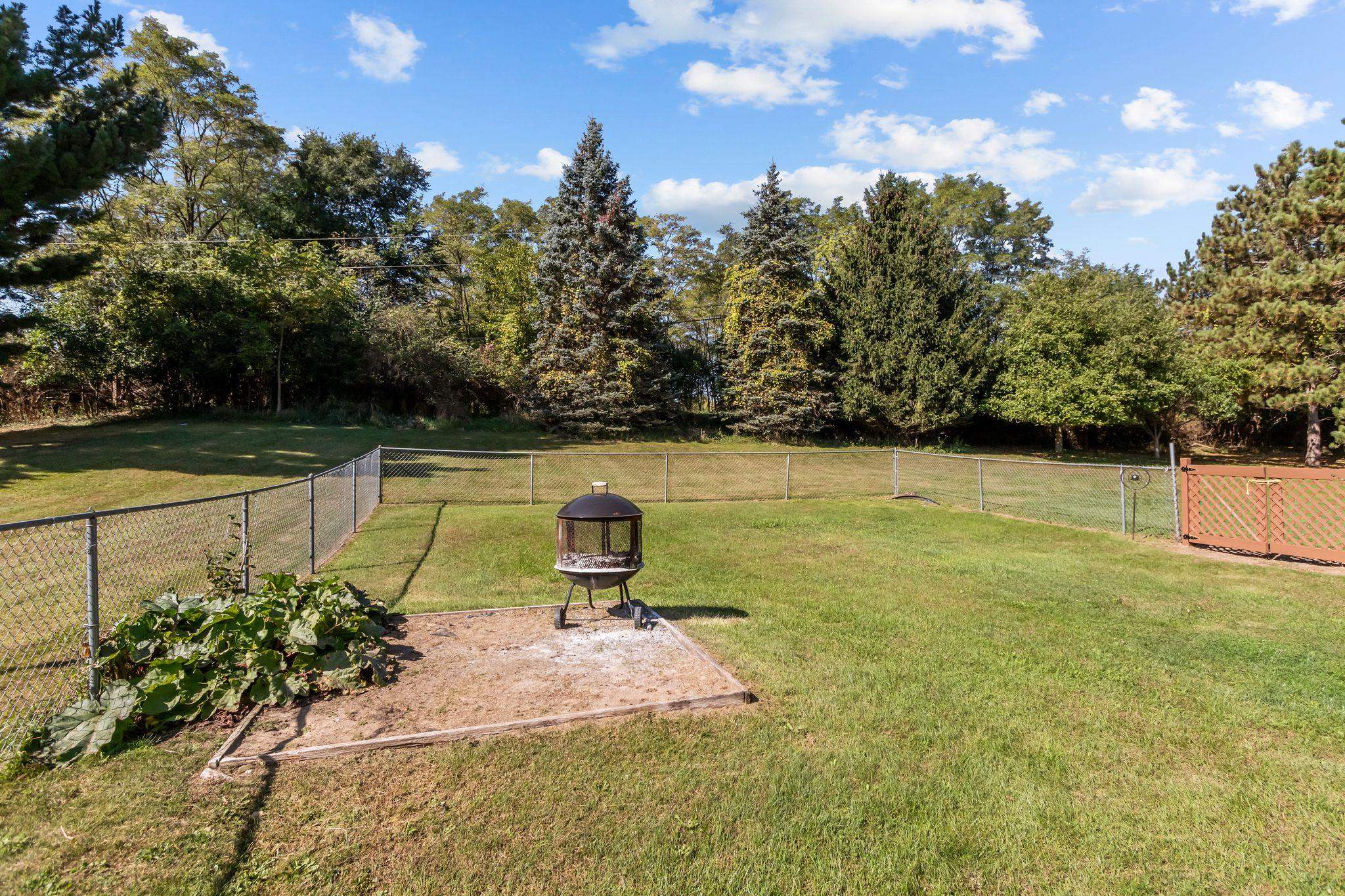 N5701 Lakeview Drive