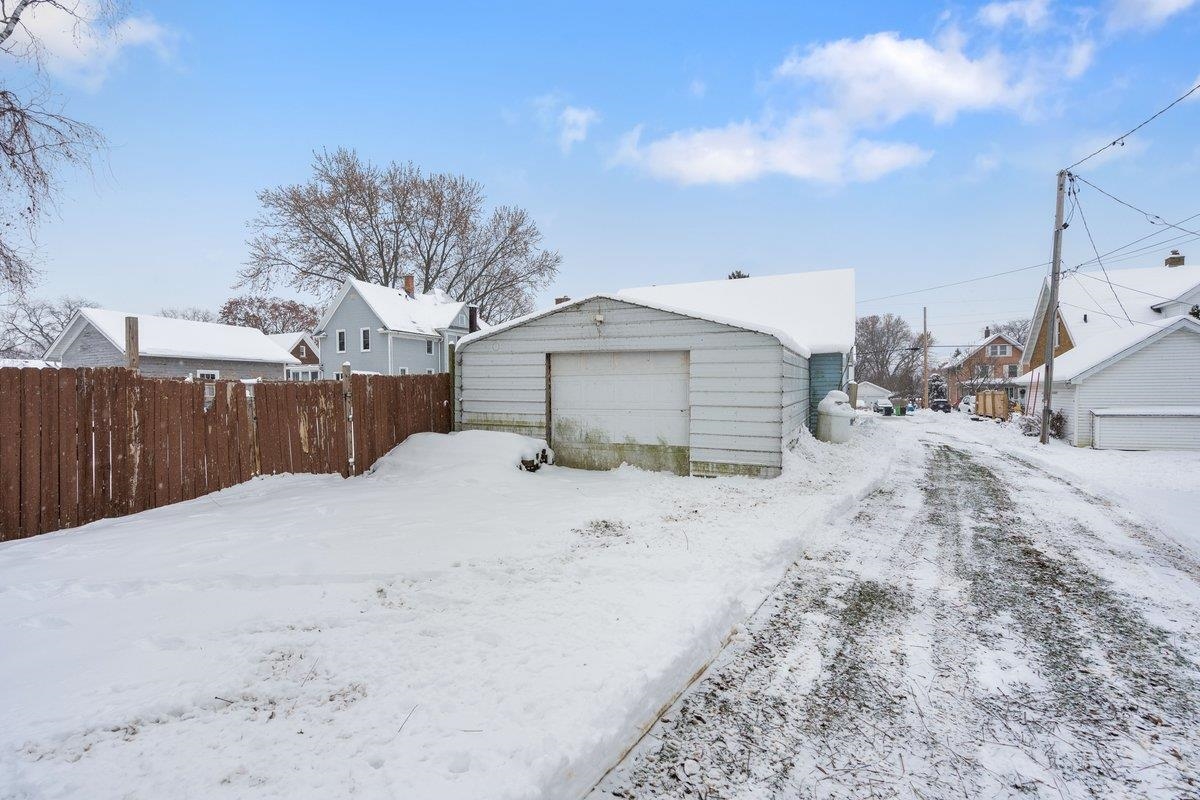 416 Haskell Street