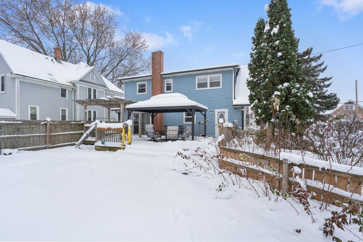 416 Haskell Street