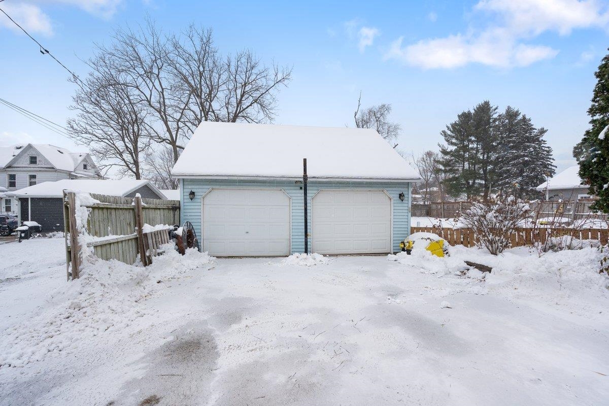 416 Haskell Street