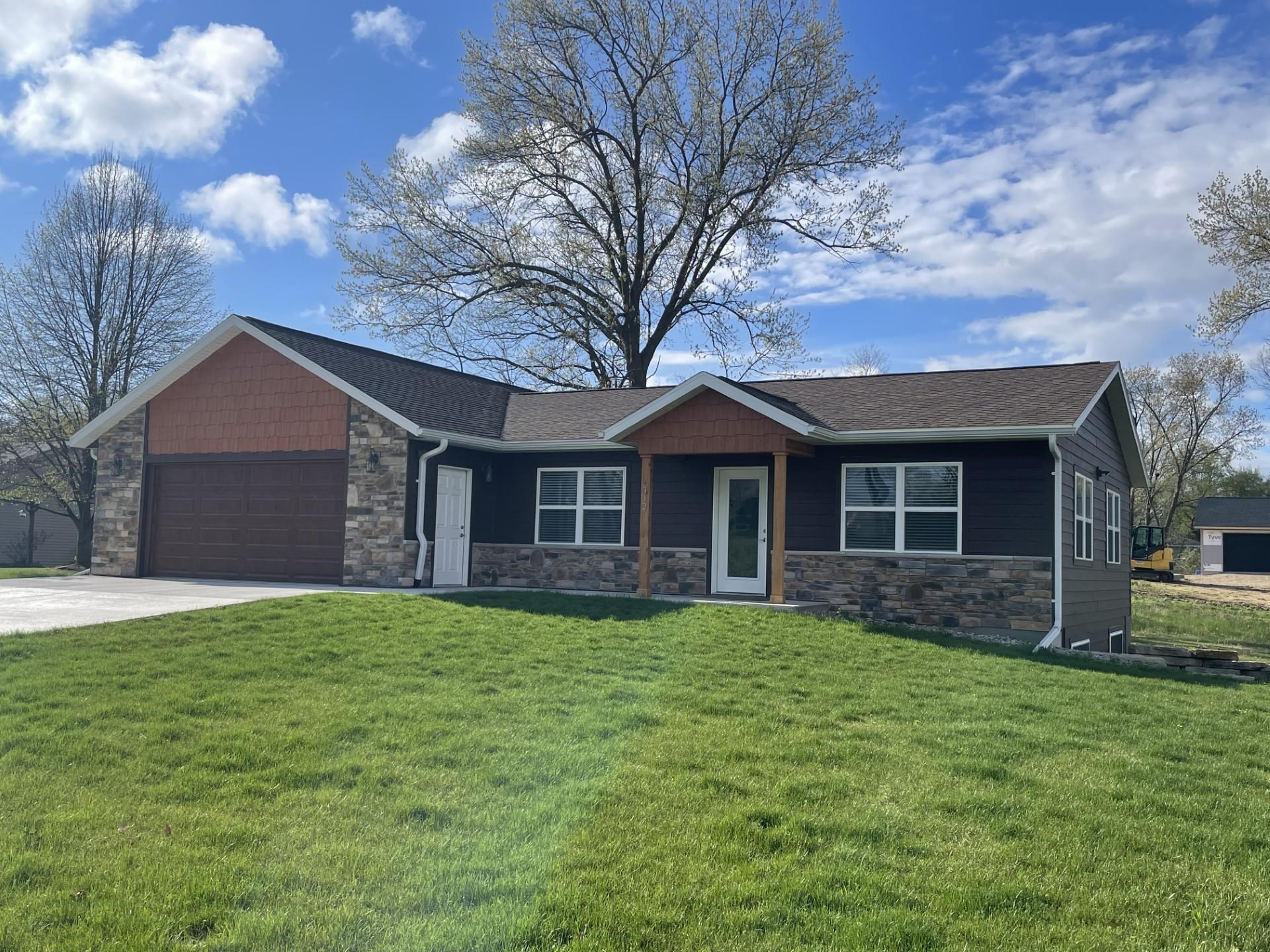 312 Brooke Circle