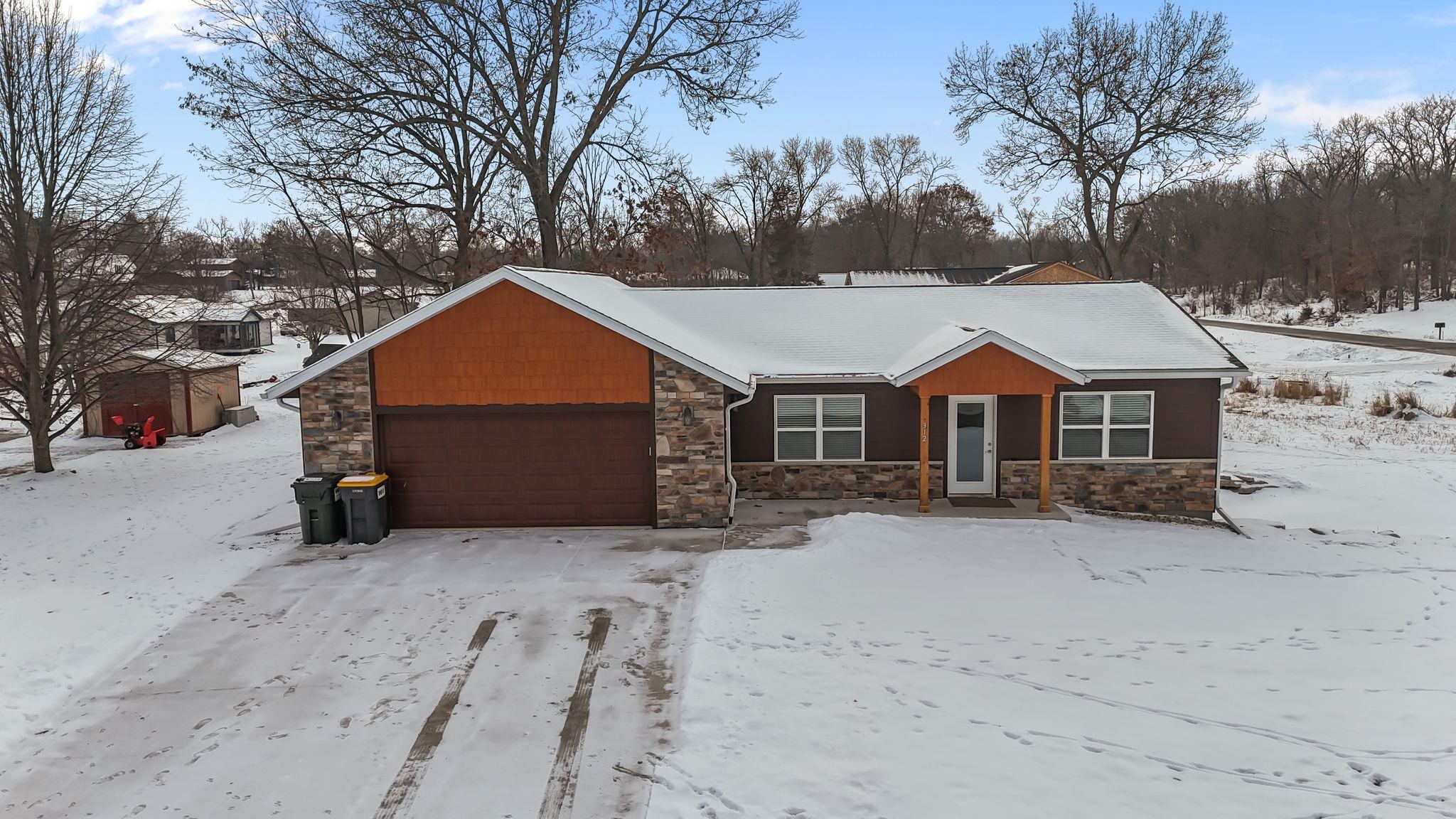 312 Brooke Circle