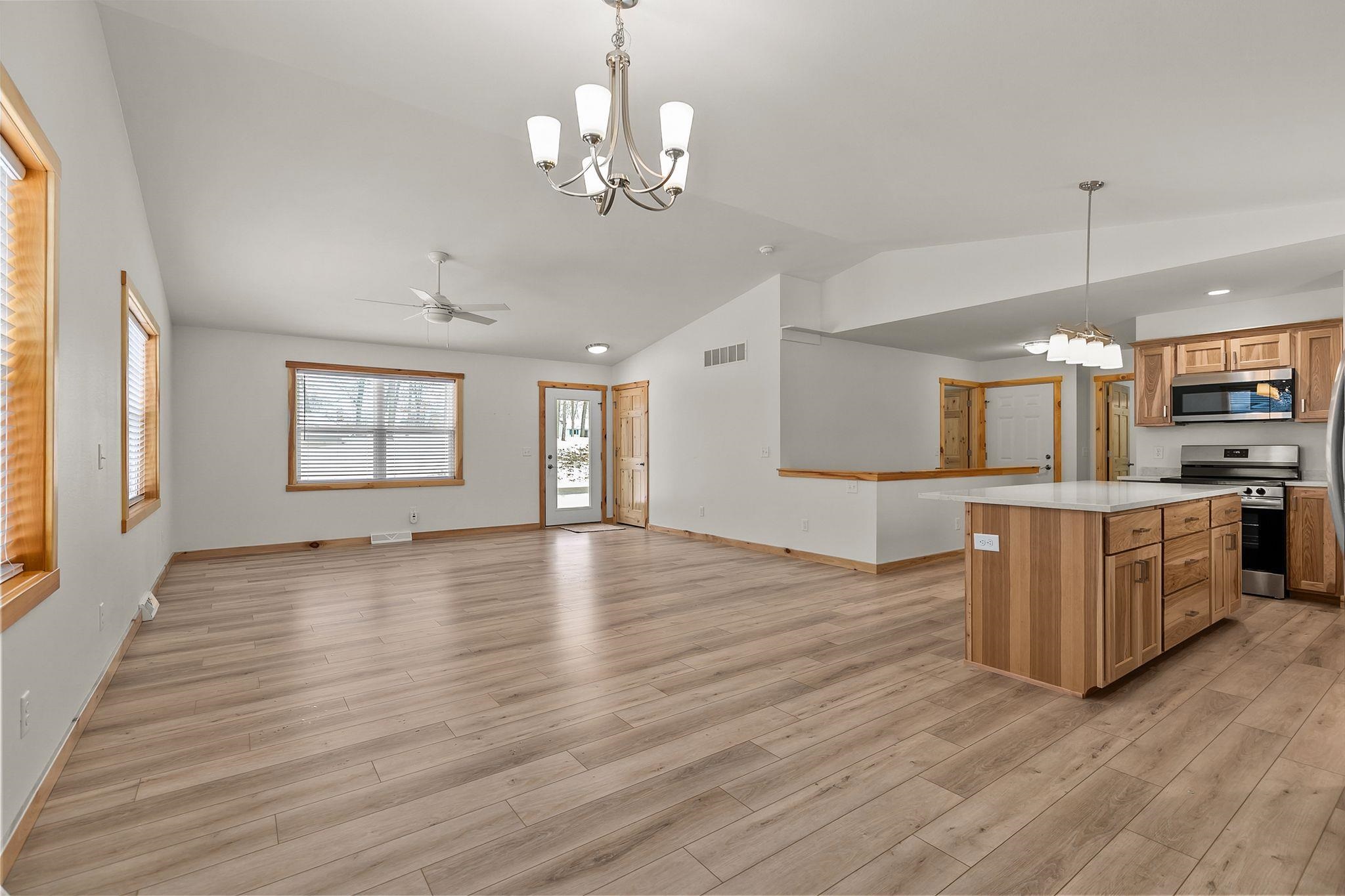 312 Brooke Circle