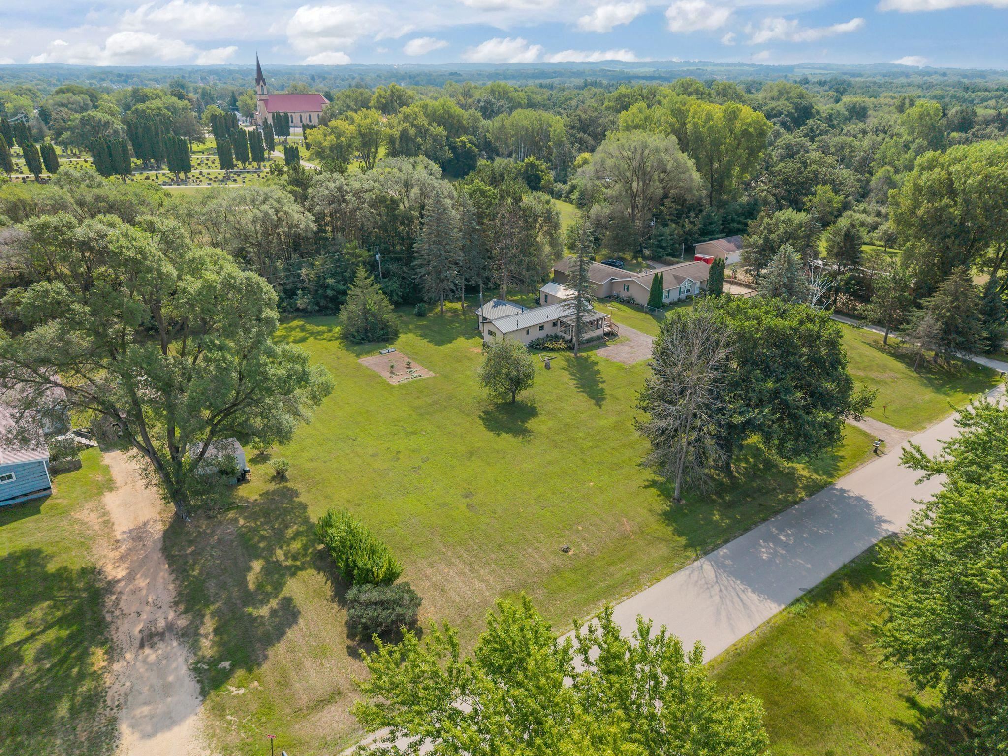 N6152 Pleasant Drive