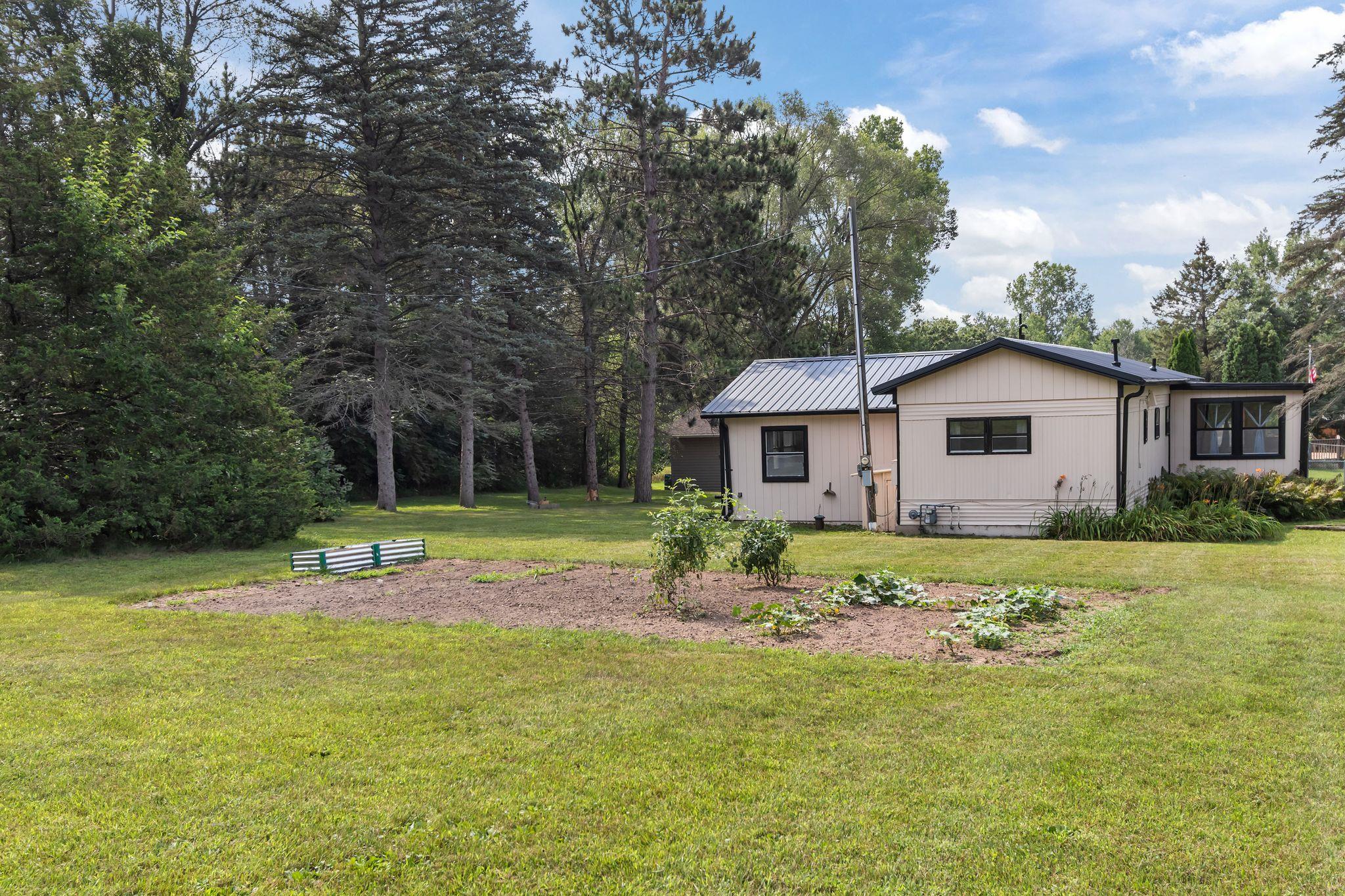 N6152 Pleasant Drive