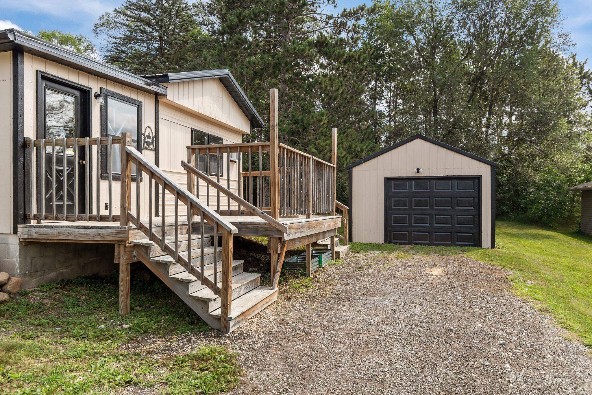 N6152 Pleasant Drive