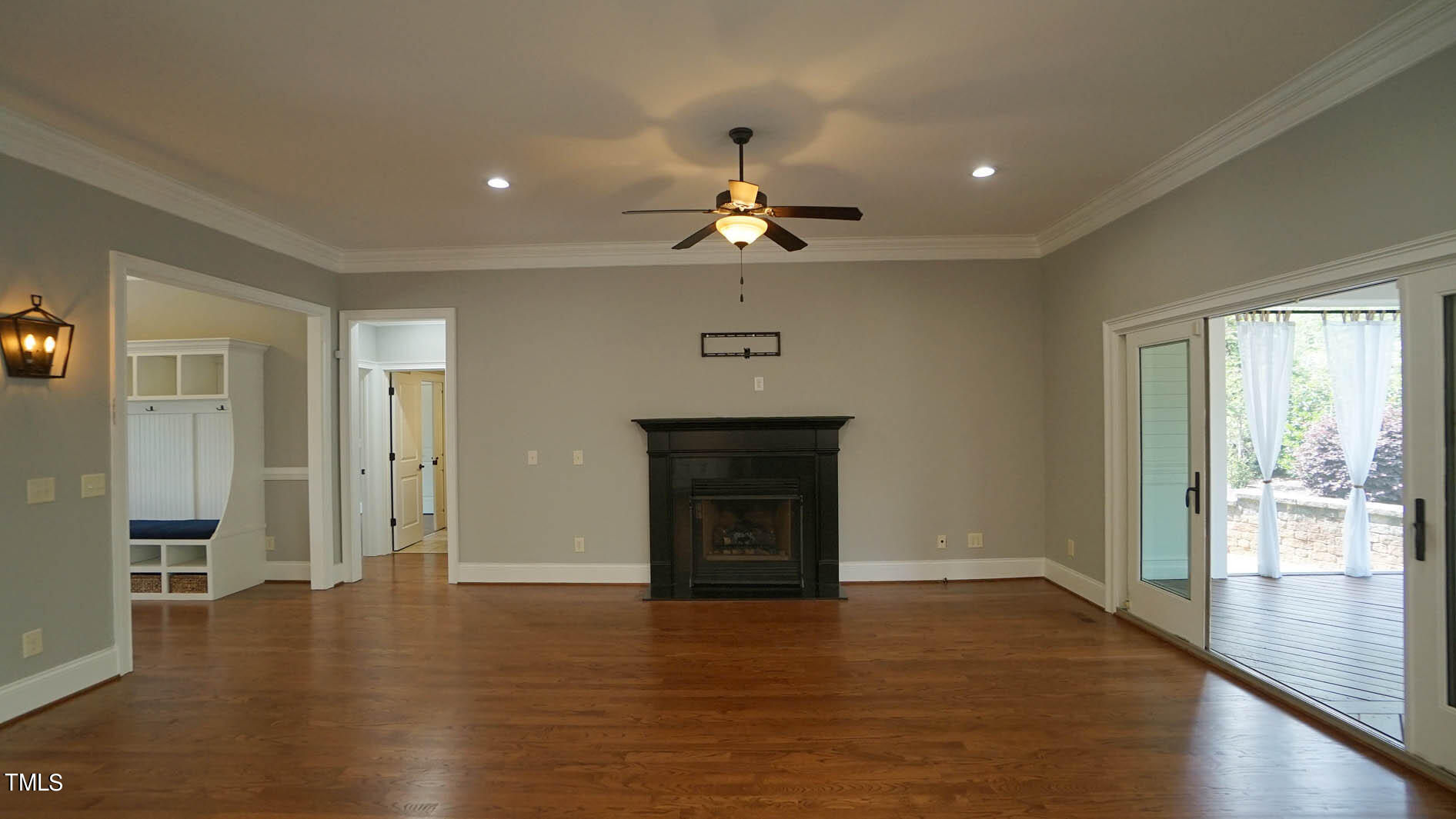 5208 Roswellcrest Court