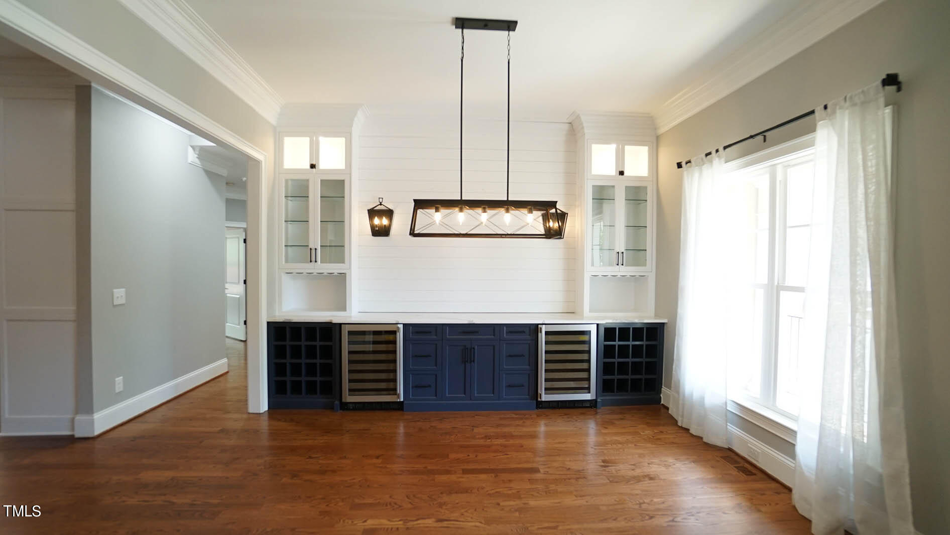 5208 Roswellcrest Court