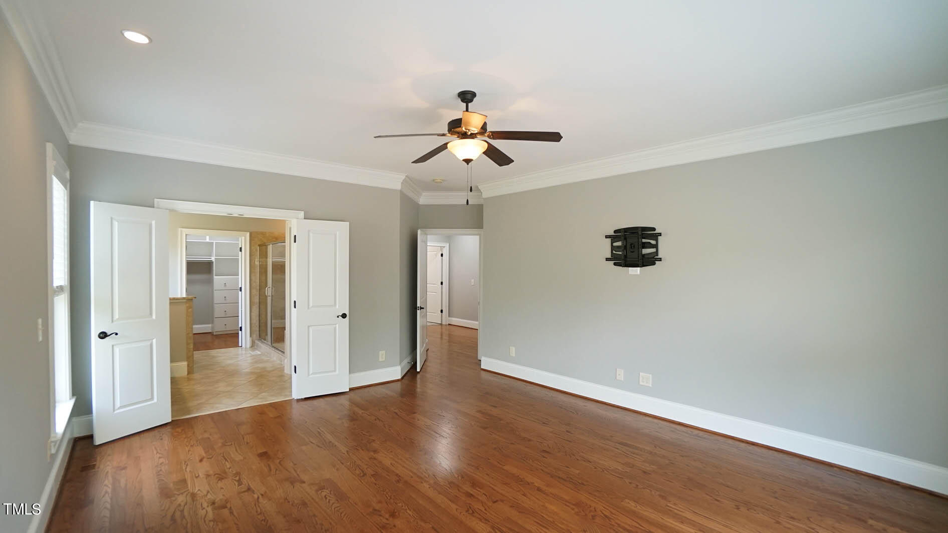 5208 Roswellcrest Court