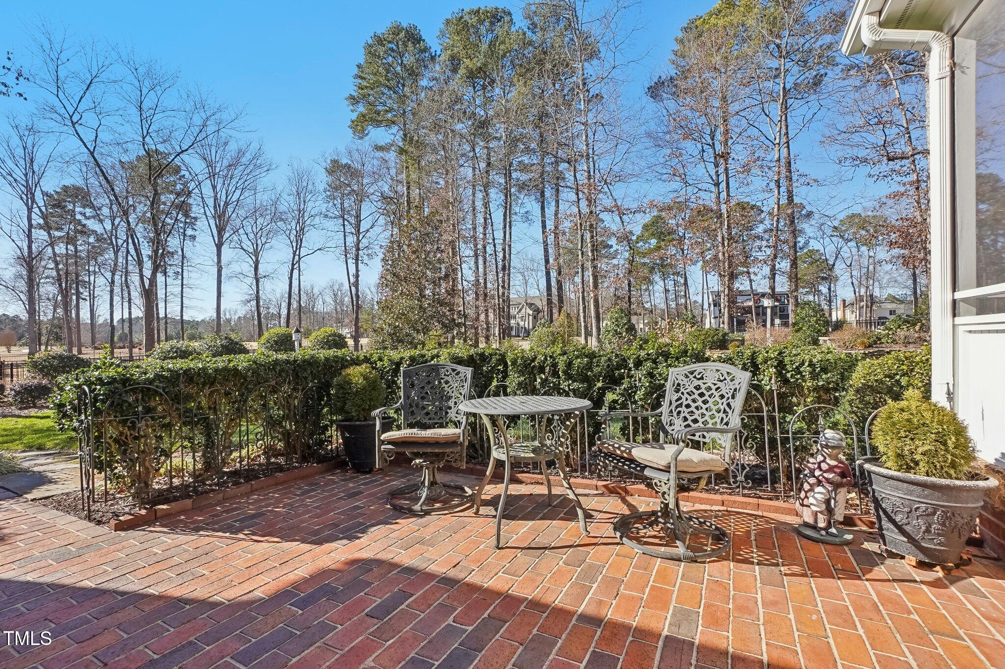 302 Champions Point Way