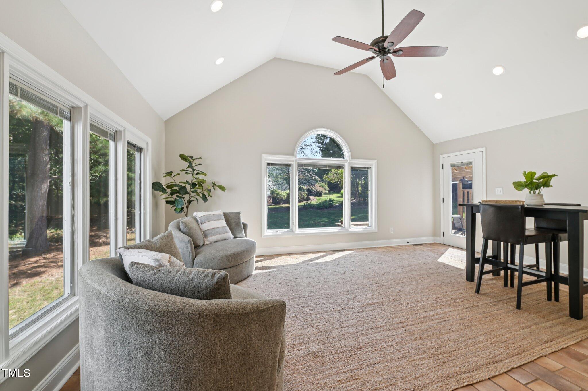 116 Dallavia Court