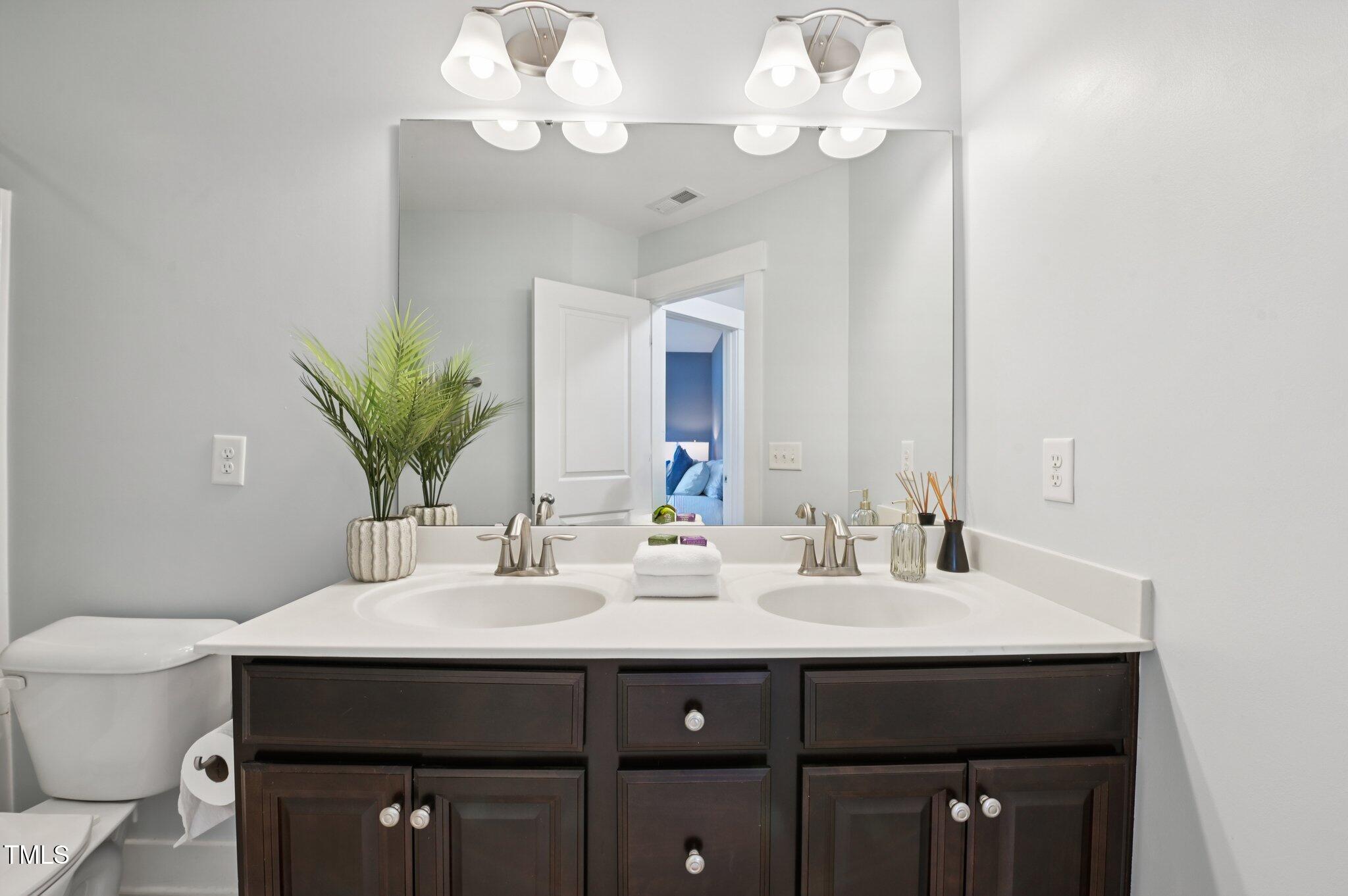 9101 Triana Market Way Walk