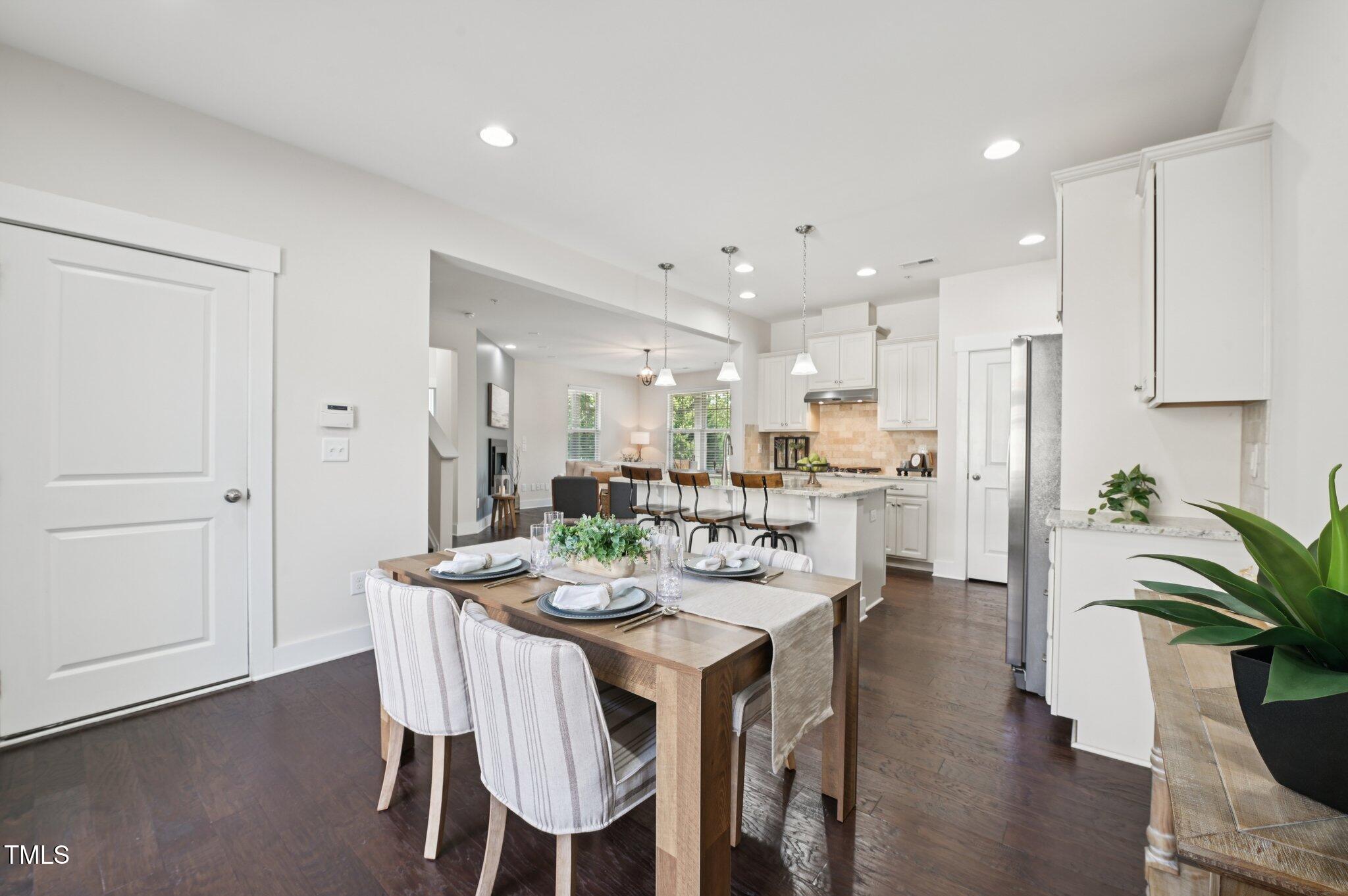 9101 Triana Market Way Walk