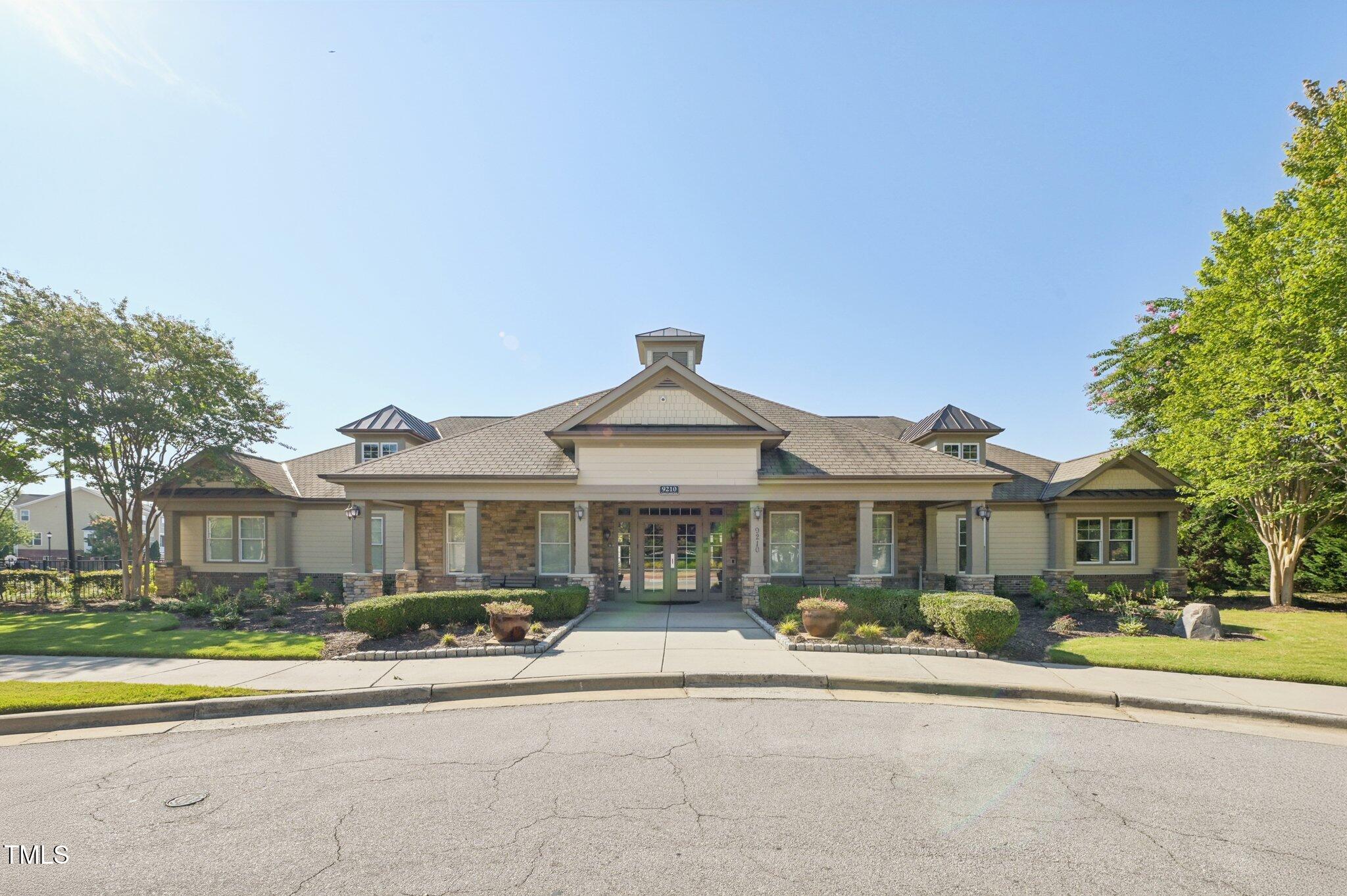 9101 Triana Market Way Walk