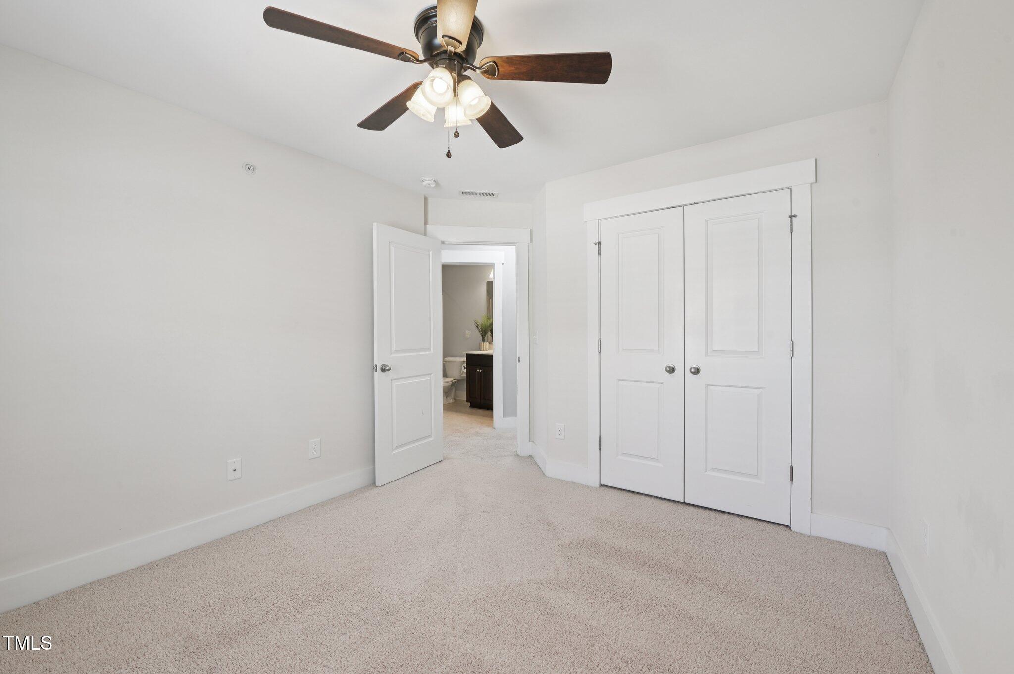 9101 Triana Market Way Walk